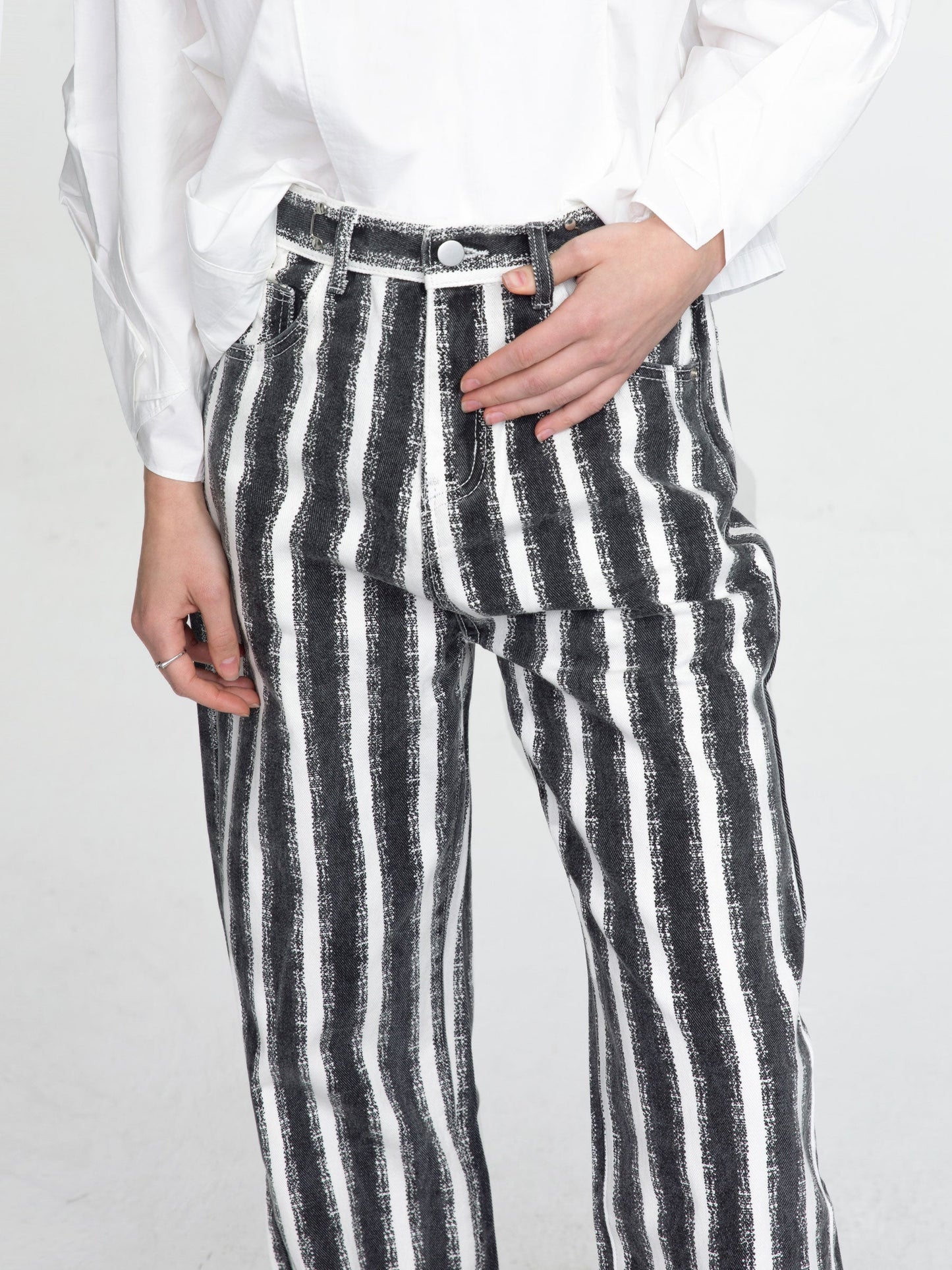 CUBIC Women's Thick Chalk Striped Jeans
