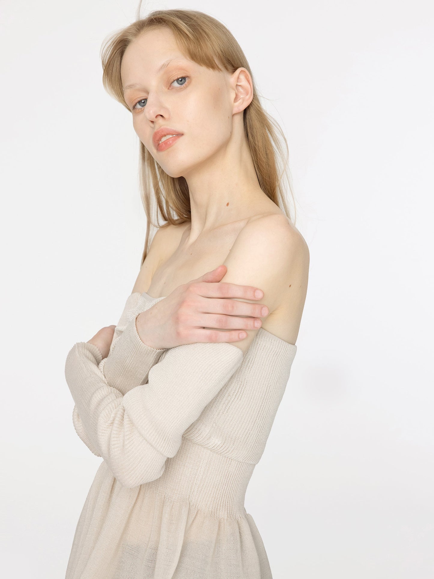 Fine Knit Strapless Top with Detached Sleeves