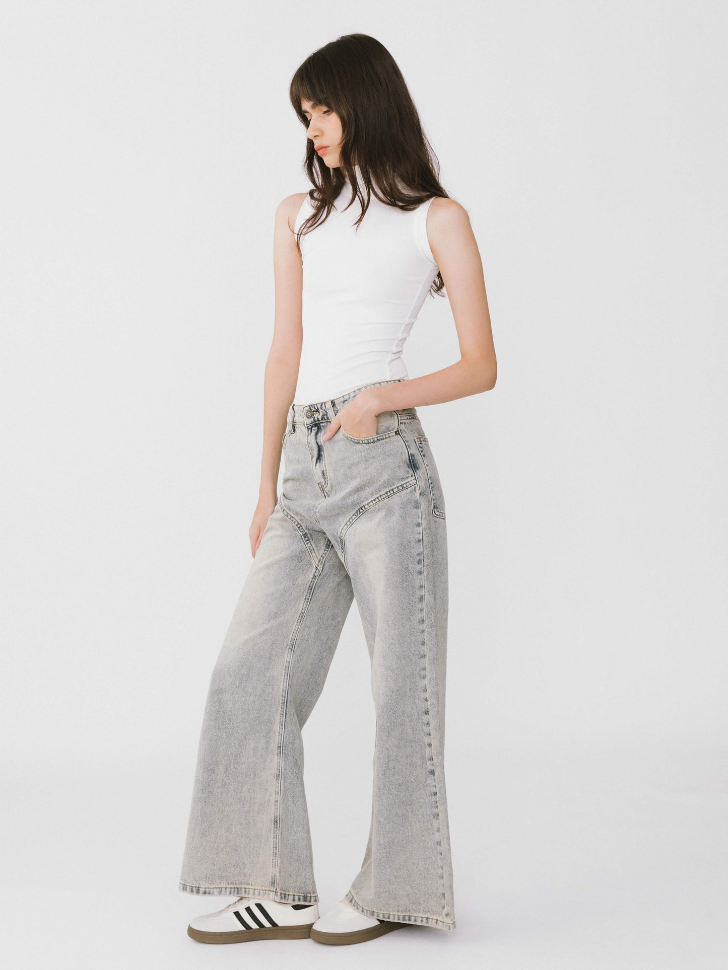 Wide Leg Curved Panel Jeans