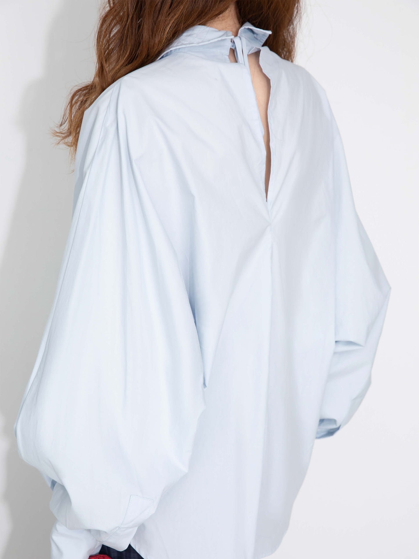 100% Cotton Oversized Balloon Sleeve Backless Tie Shirt