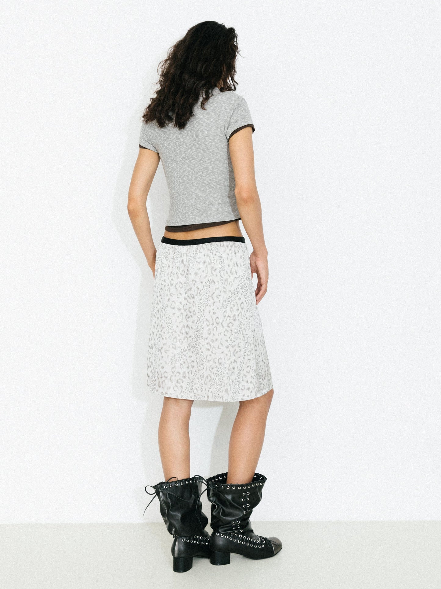 C by CUBIC Cropped Slim-Fit Sweetheart Neck T-Shirt