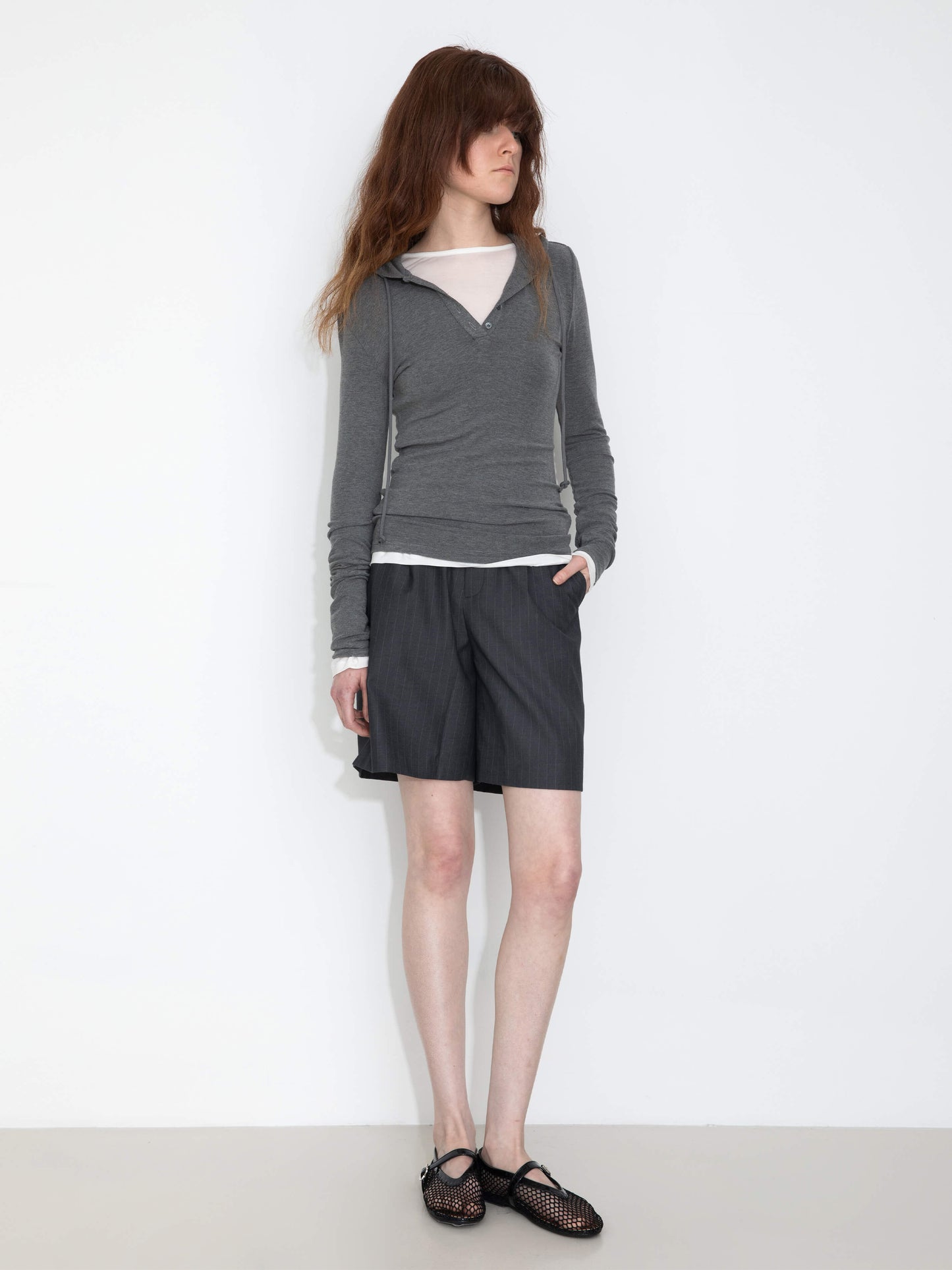Slim-Fit Hooded V-Neck Long Sleeve Top