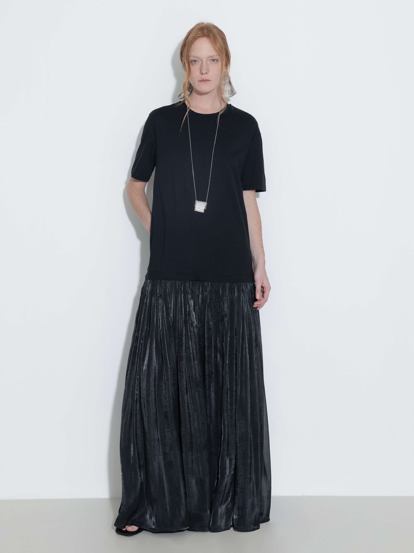 Oversized Round Neck Short Sleeve Pleated Dress