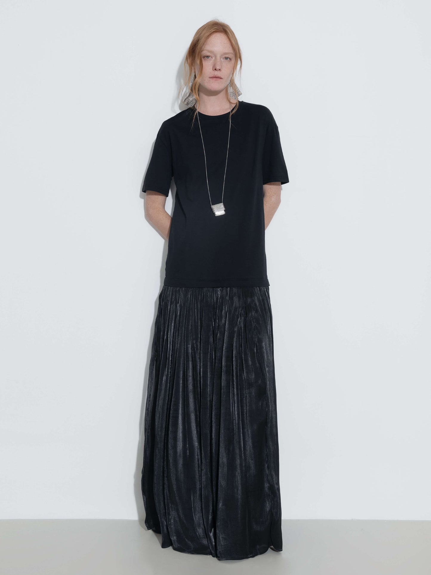 Oversized Round Neck Short Sleeve Pleated Dress