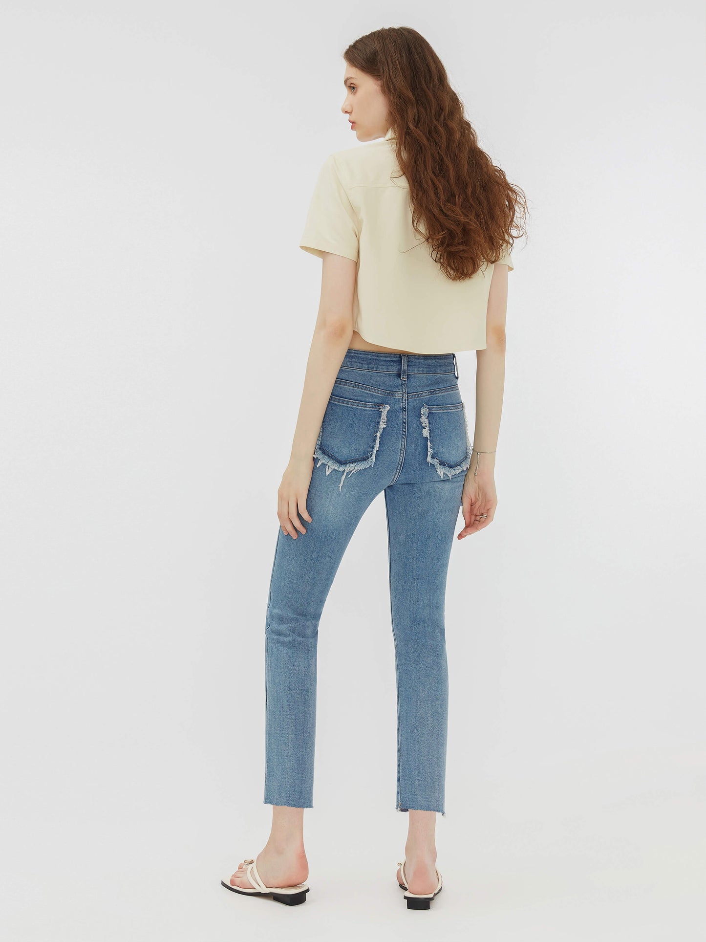 Side Slit Frayed Skinny Fit Jeans
