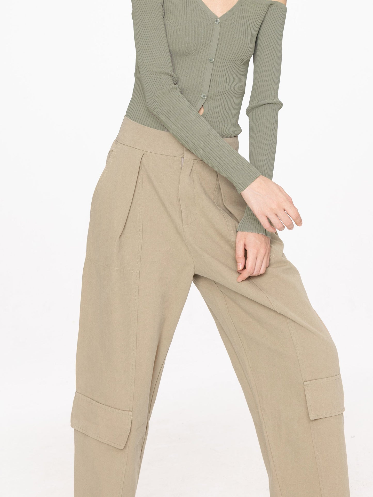 Pleat Cargo Trousers