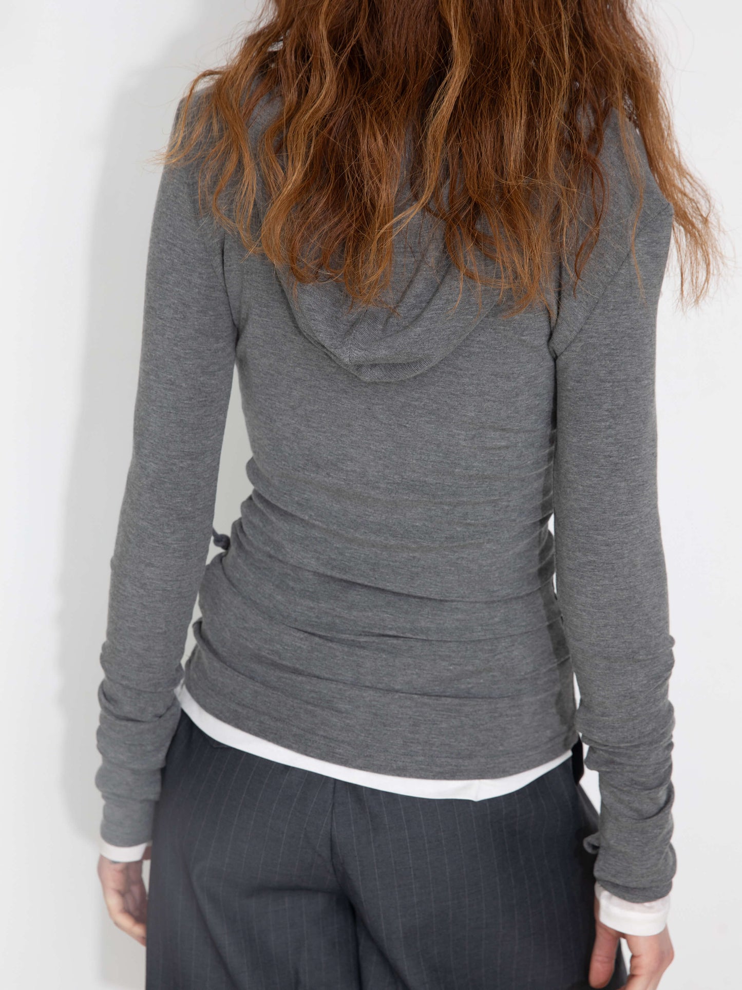 Slim-Fit Hooded V-Neck Long Sleeve Top