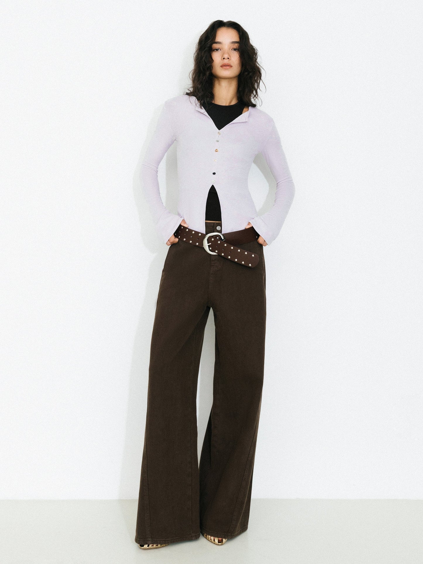 C by CUBIC V-Neck Slim-Fit Knit Long-Sleeve Top