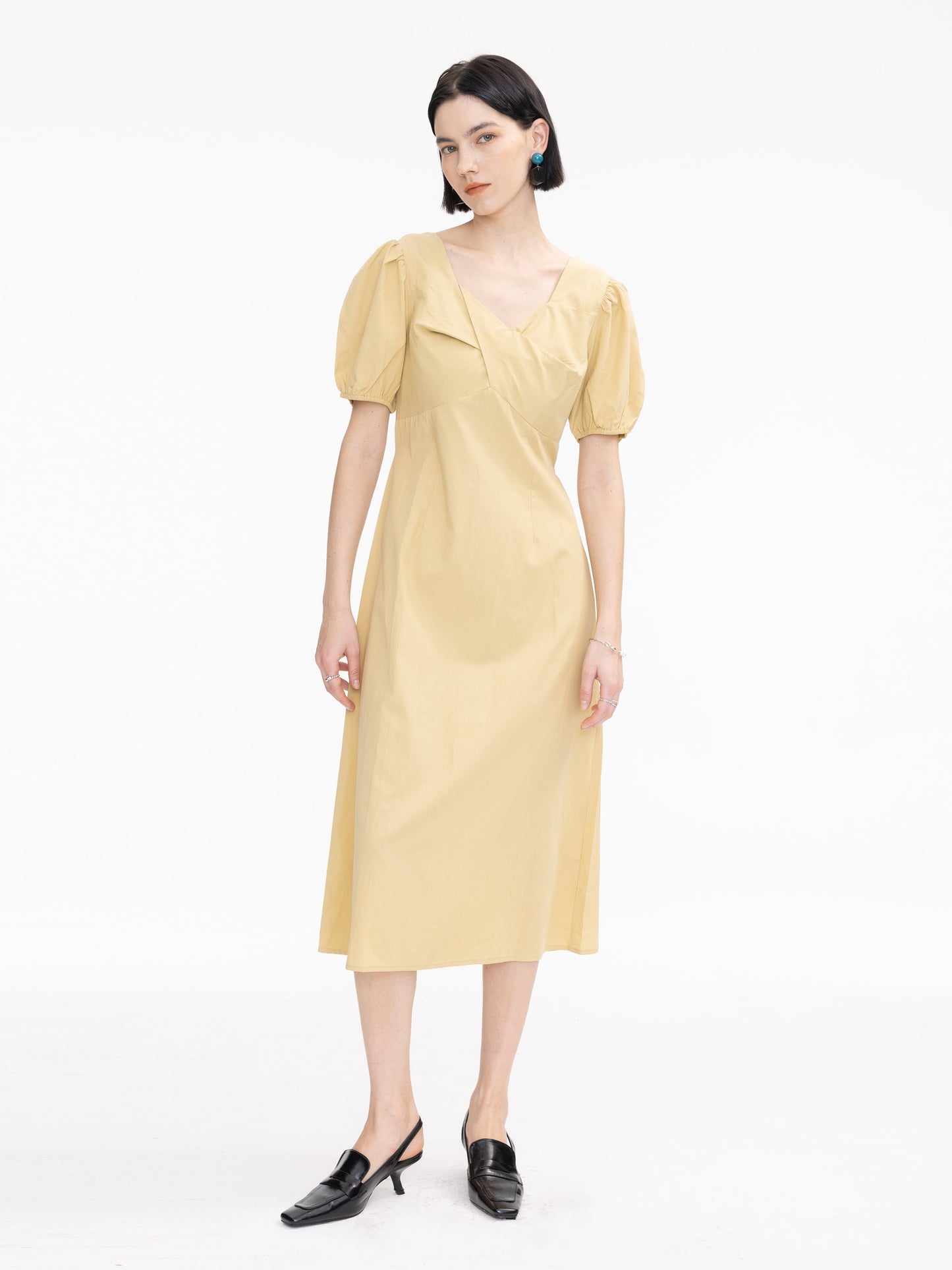 Sweetheart Neckline Puff Sleeve Midi Dress