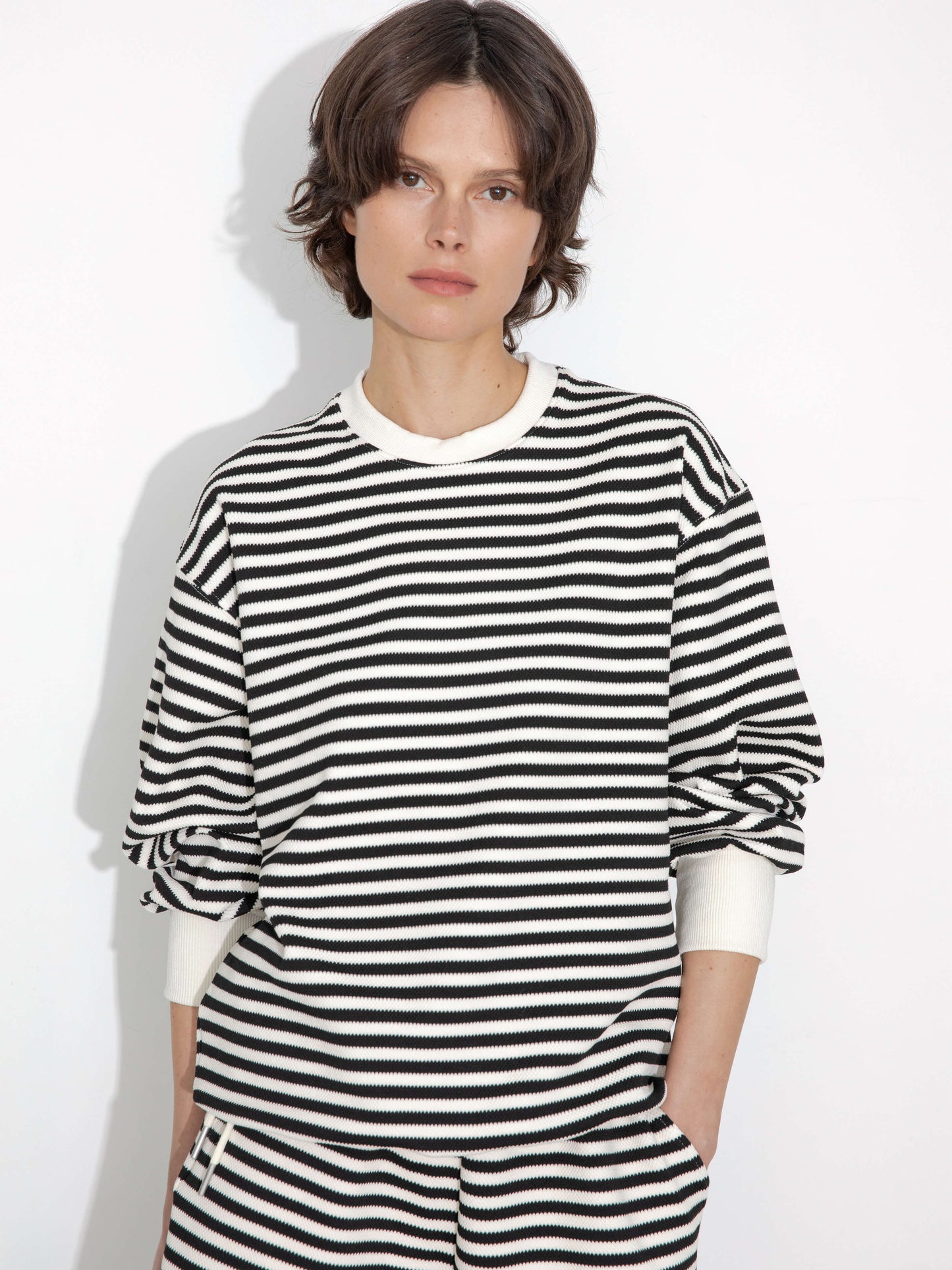 ONE BY CUBIC Stripped Sweatshirt and Shorts Set