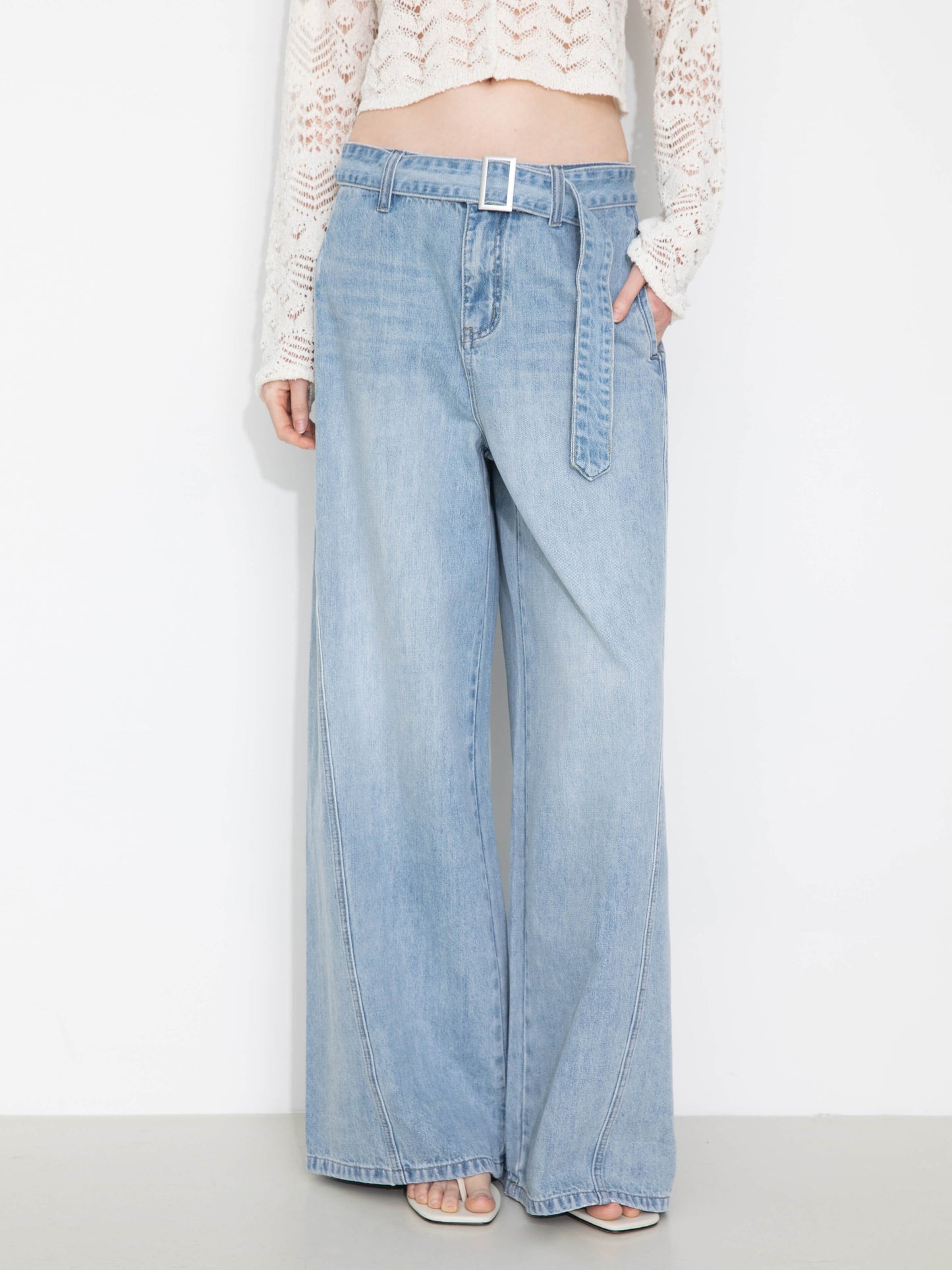 Wide-Leg Straight Jeans with Belt