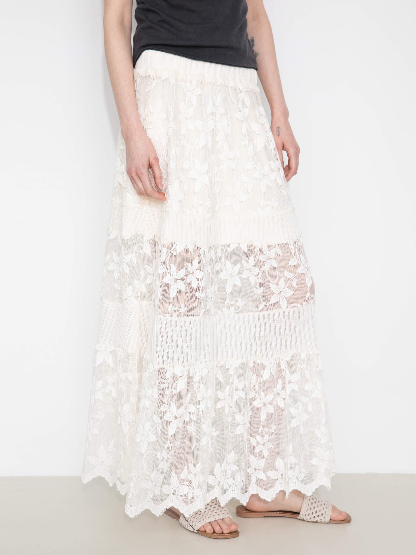 Textured Floral Print Lace Panel Skirt