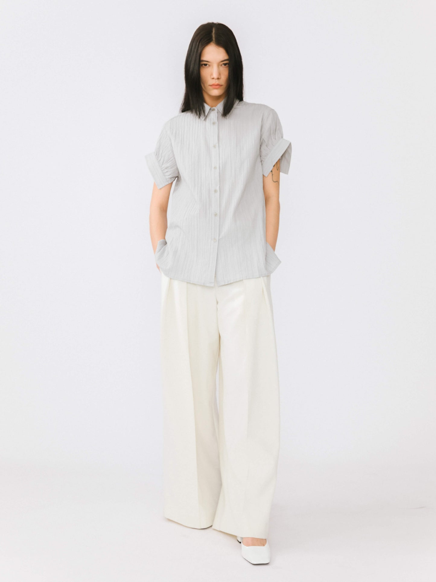 Loose Shirt with Pleated Short Sleeves