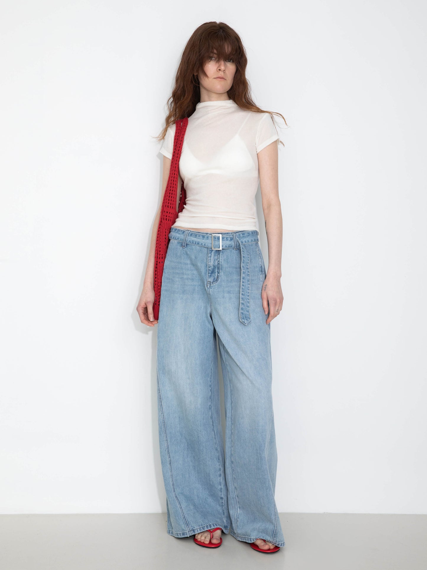 Wide-Leg Straight Jeans with Belt