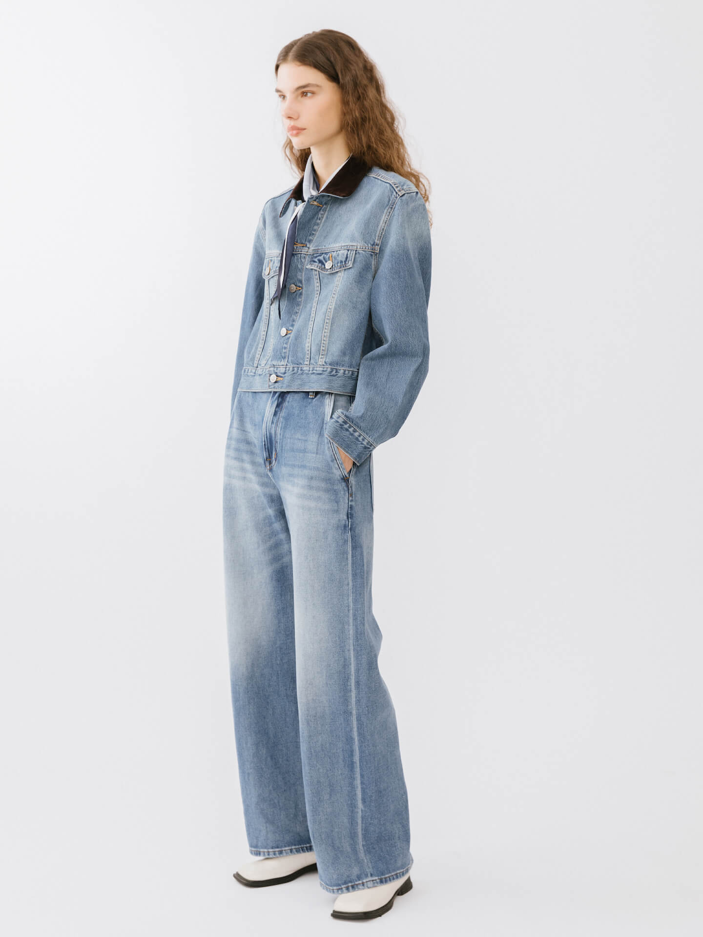 High Waisted Washed Out Boyfriend Jeans