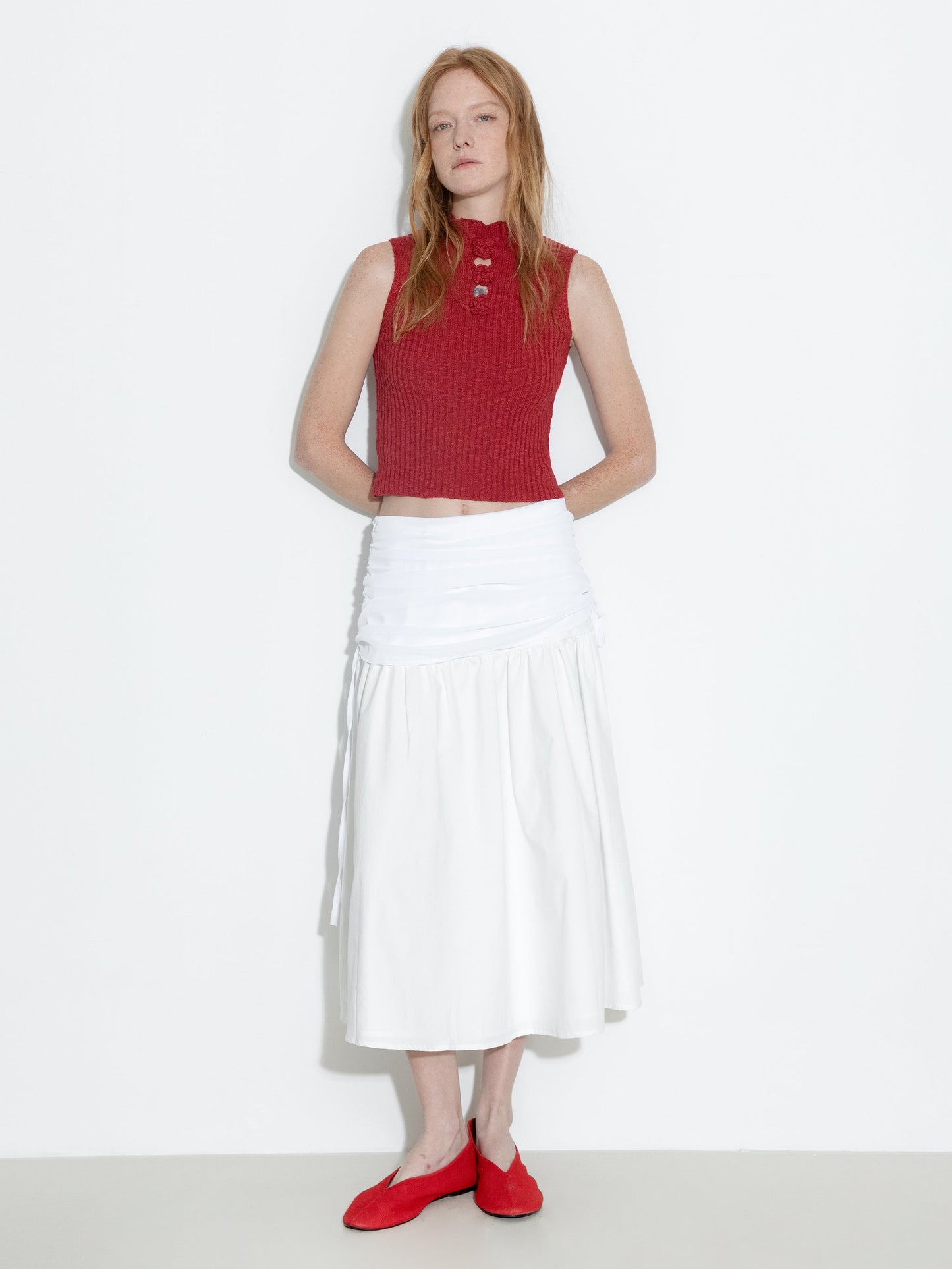 Flower 3D Sleeveless Knit Top
