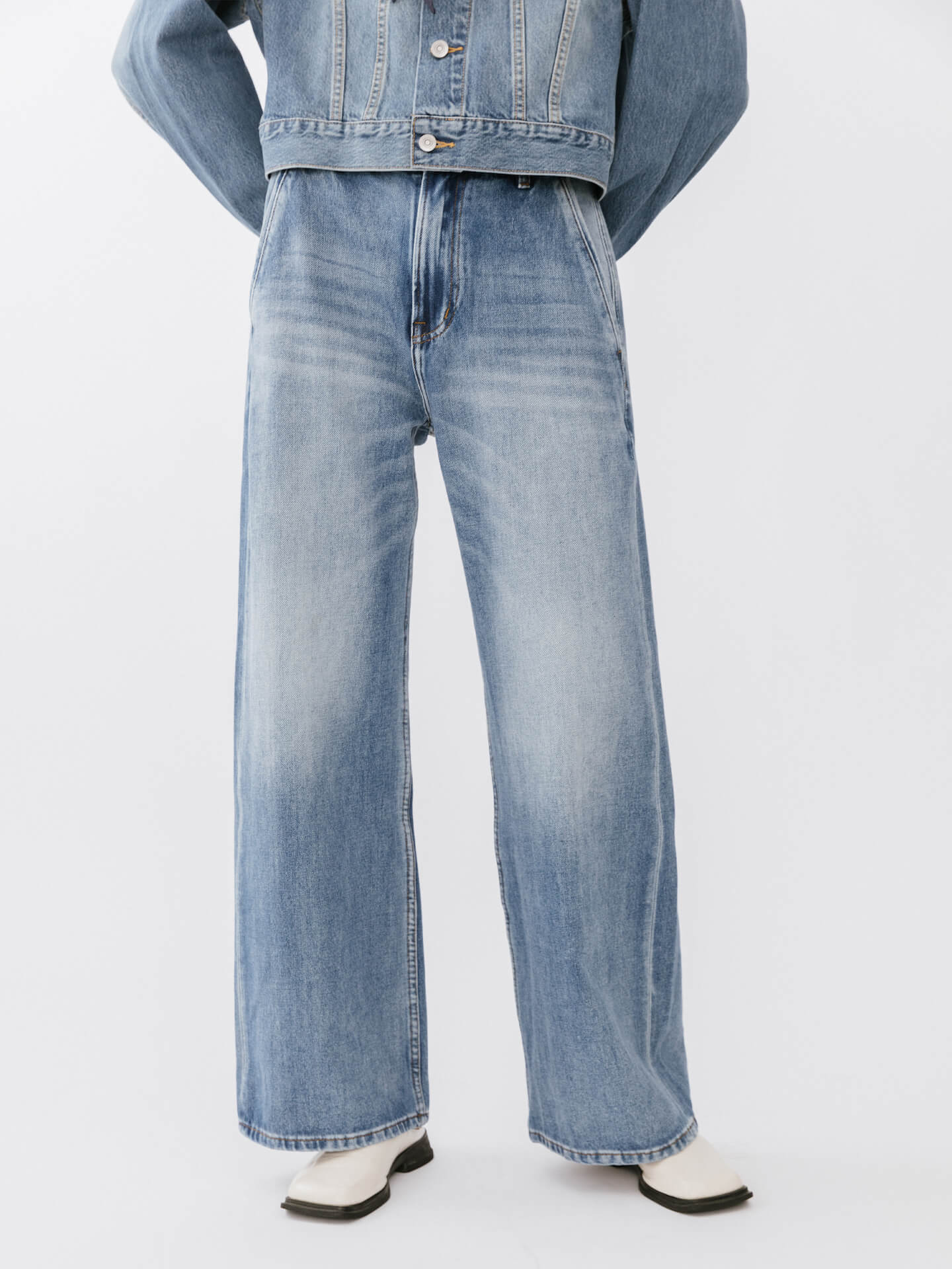 High Waisted Washed Out Boyfriend Jeans