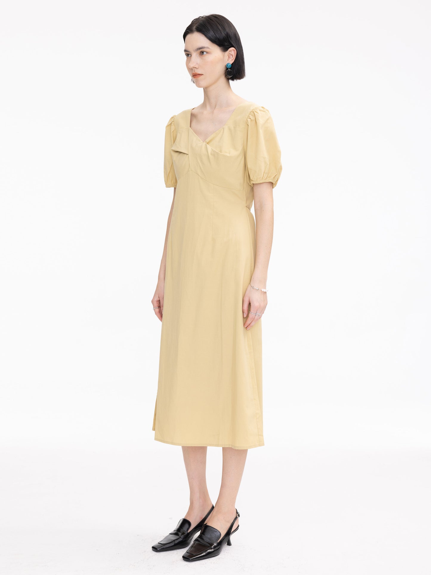 Sweetheart Neckline Puff Sleeve Midi Dress