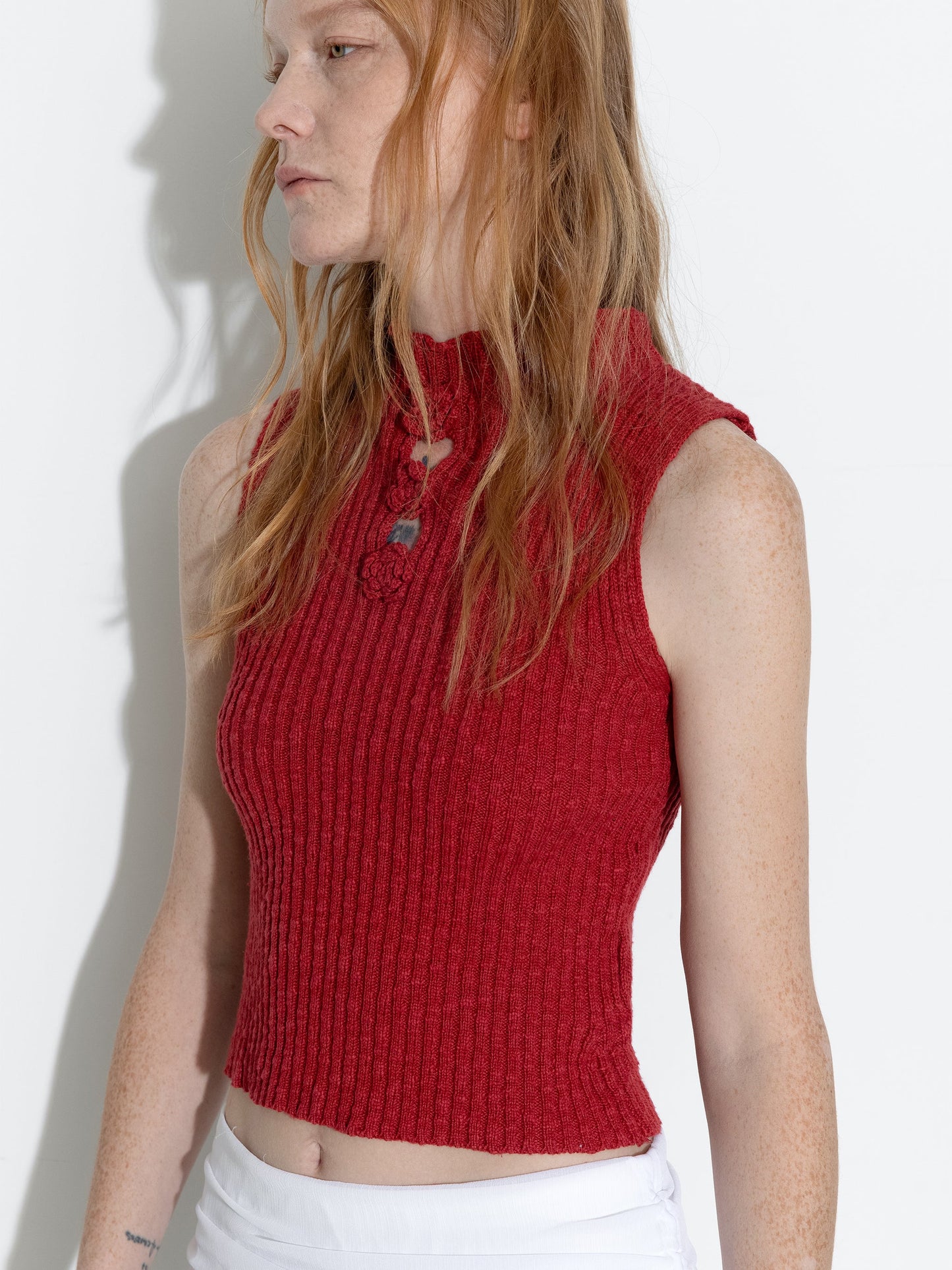 Flower 3D Sleeveless Knit Top