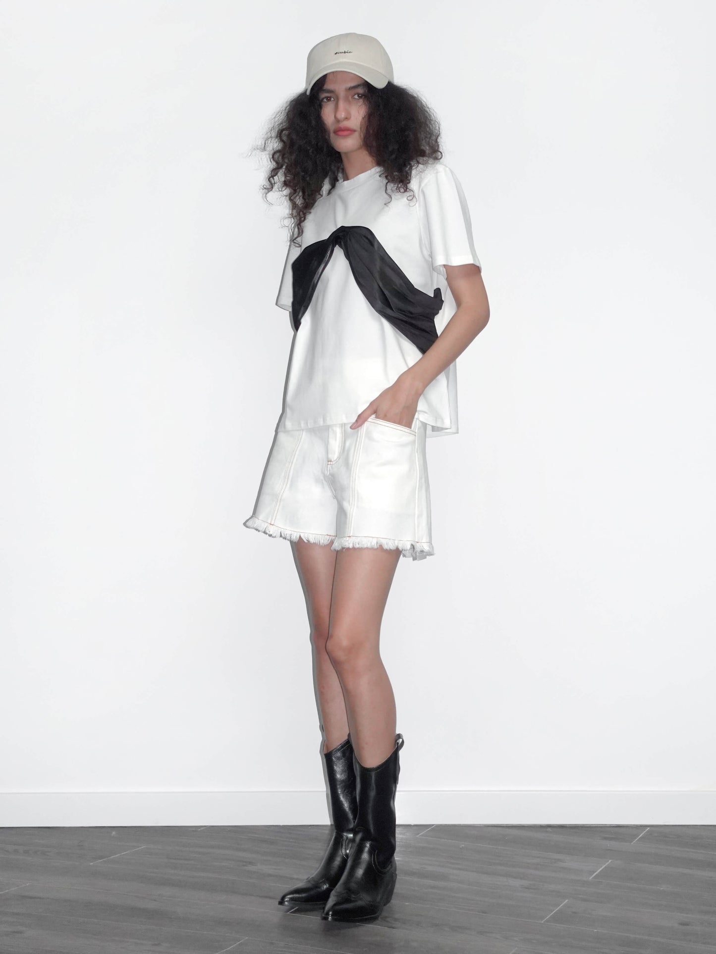 Contrast Color 3D Bow Casual T-shirt