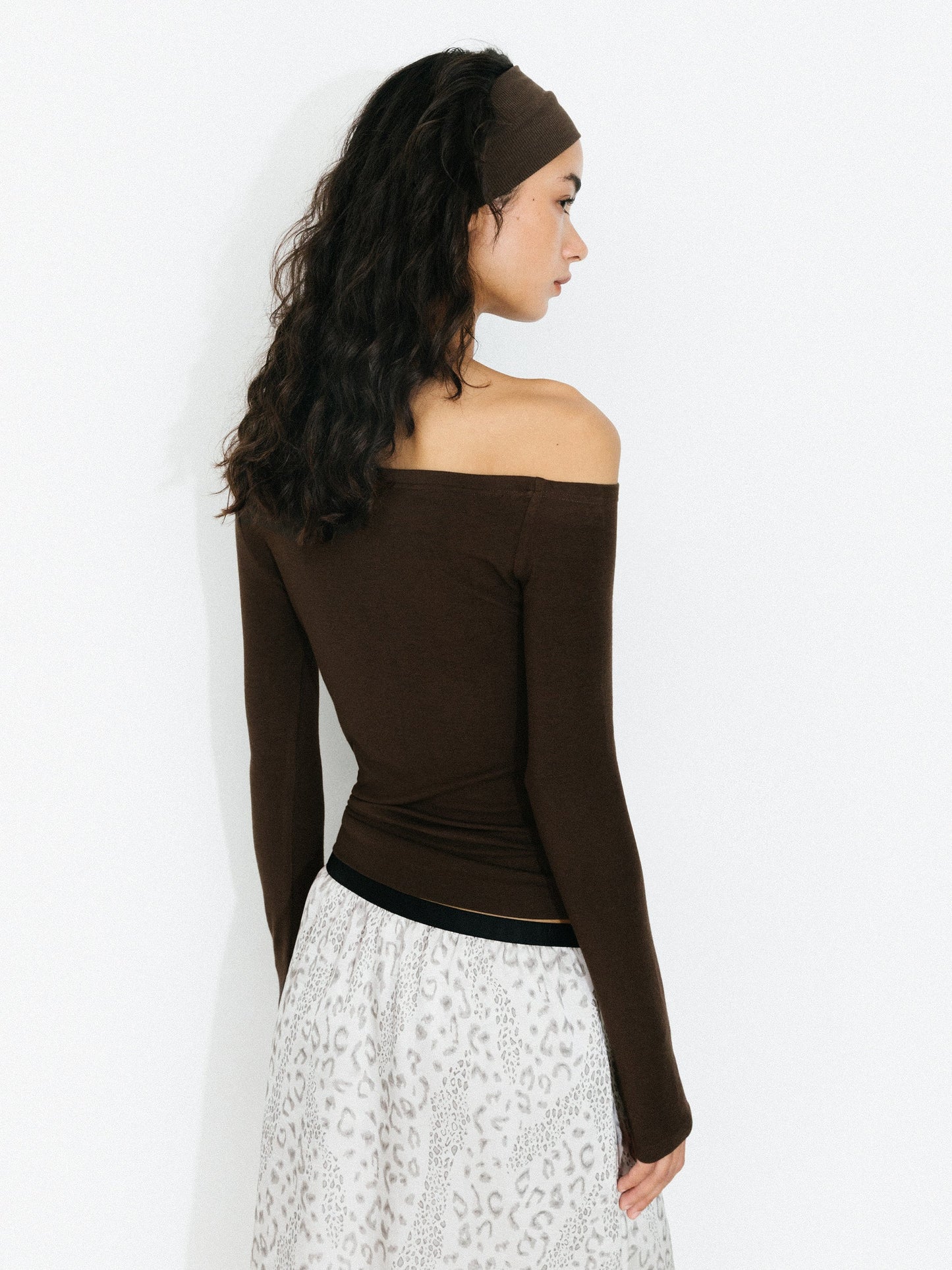 C by CUBIC One-Shoulder Slim-Fit Long-Sleeve Top