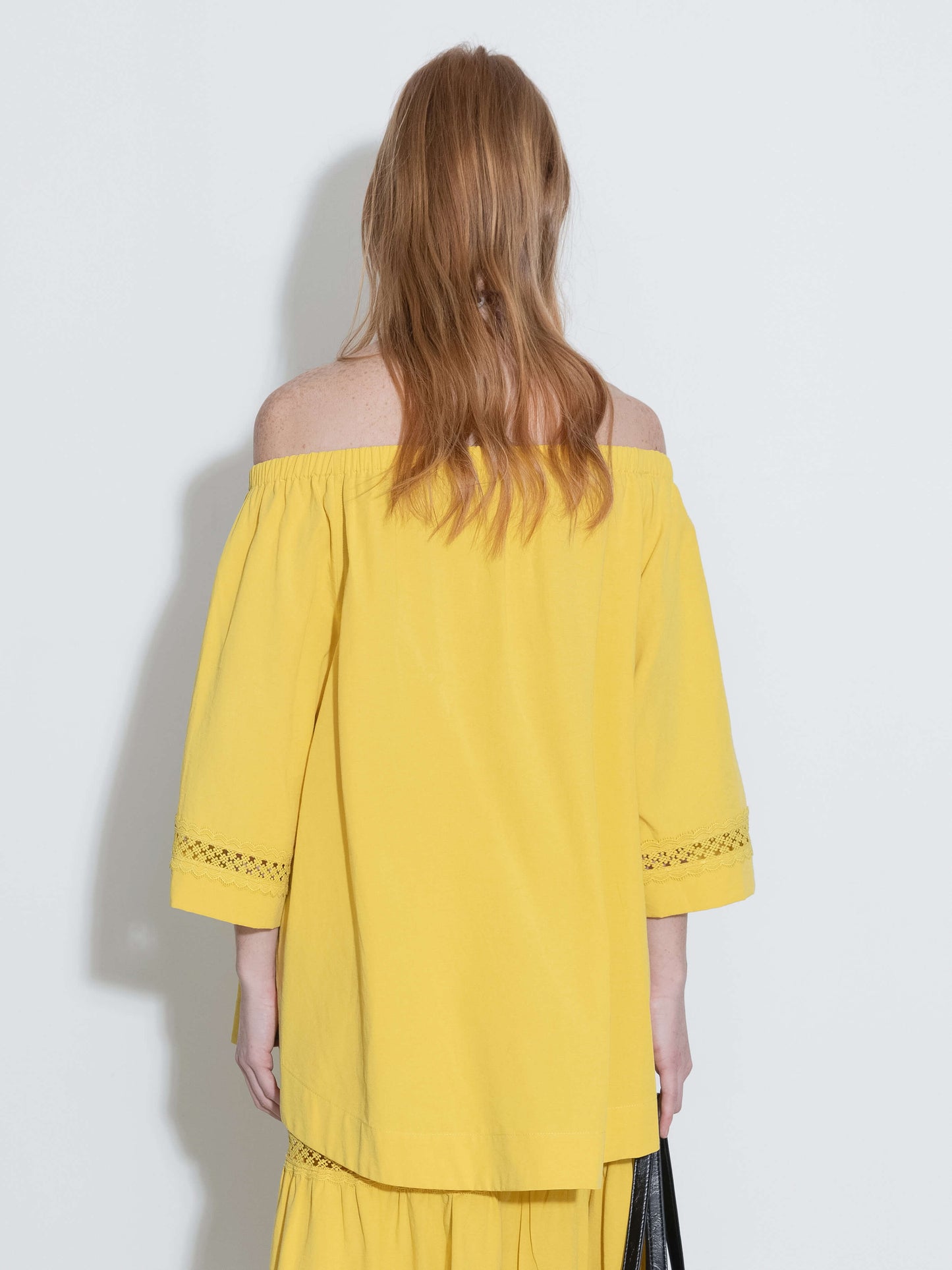 Off-Shoulder Short Sleeve Top