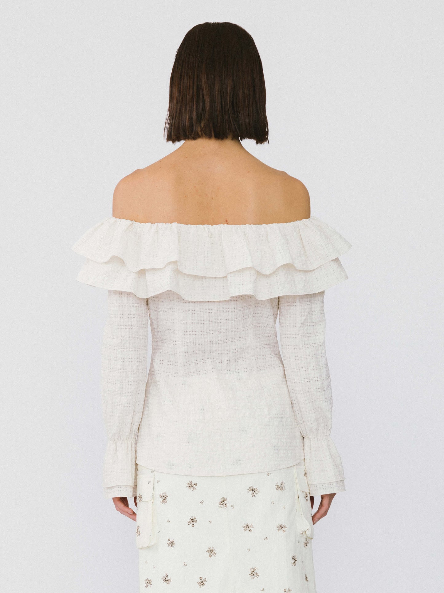 Frills Volume Off Neckline Shirt