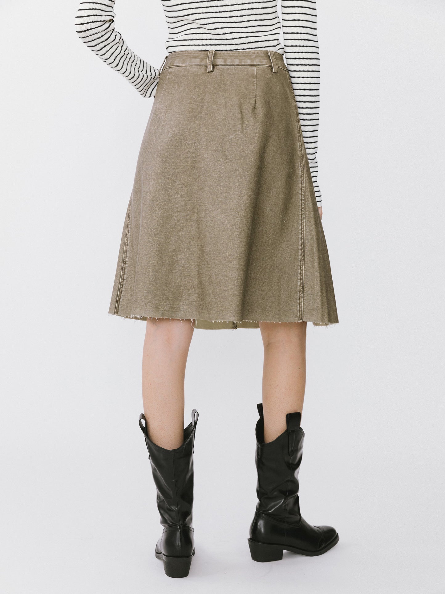 Raw Edge Pleated A-line Skirt