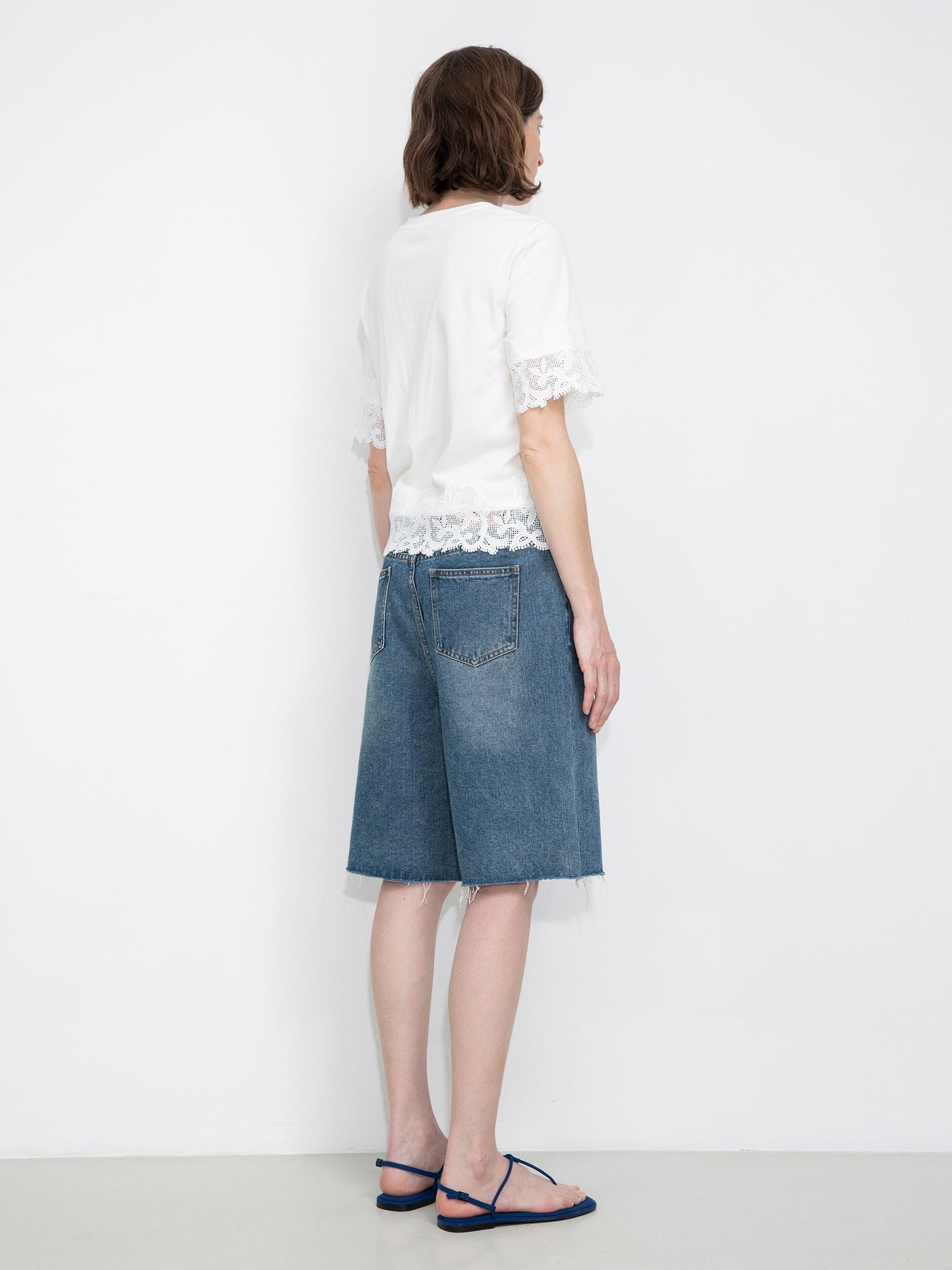 Loose Cotton T-Shirt with Lace Panels