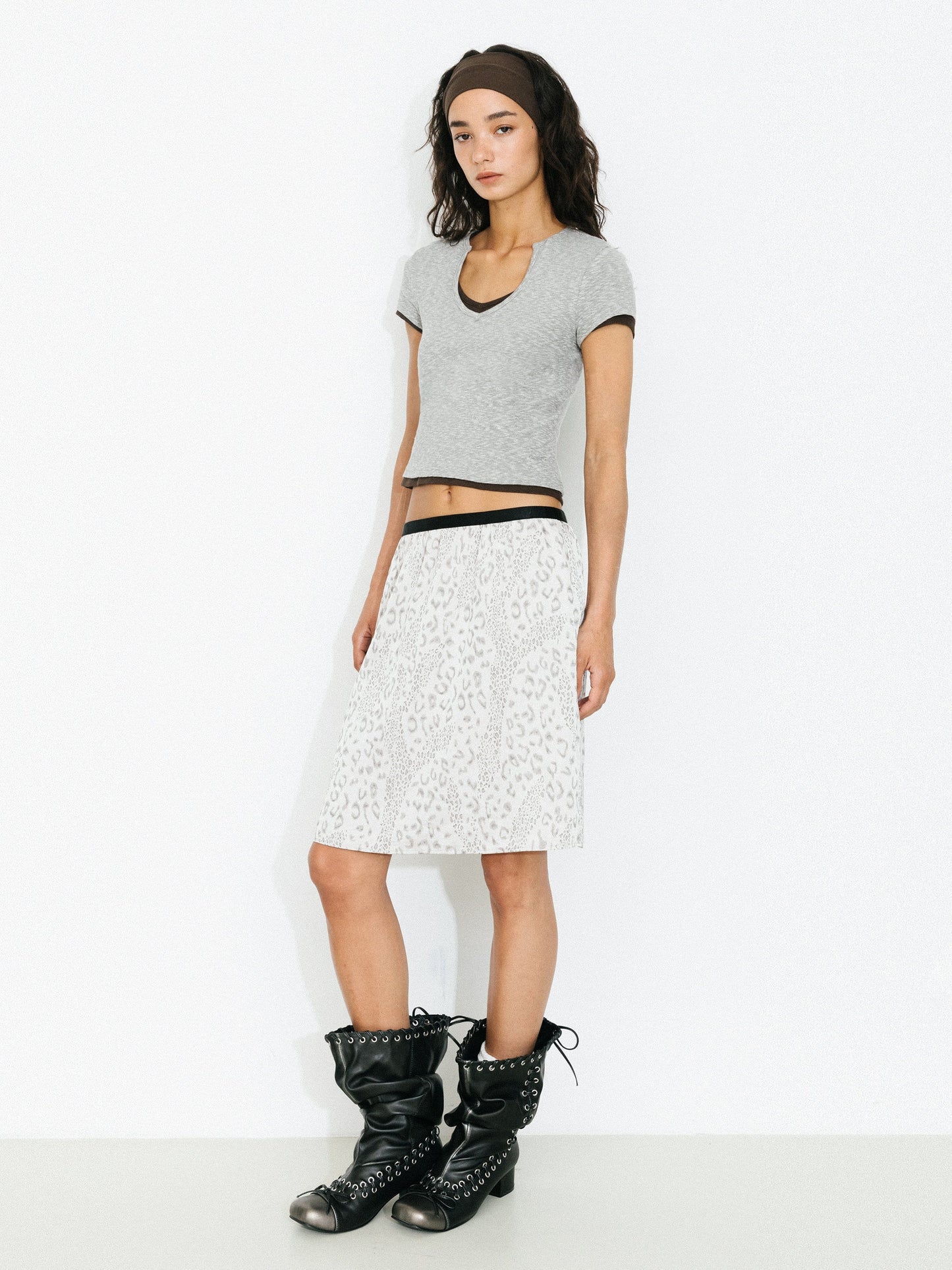 C by CUBIC Cropped Slim-Fit Sweetheart Neck T-Shirt