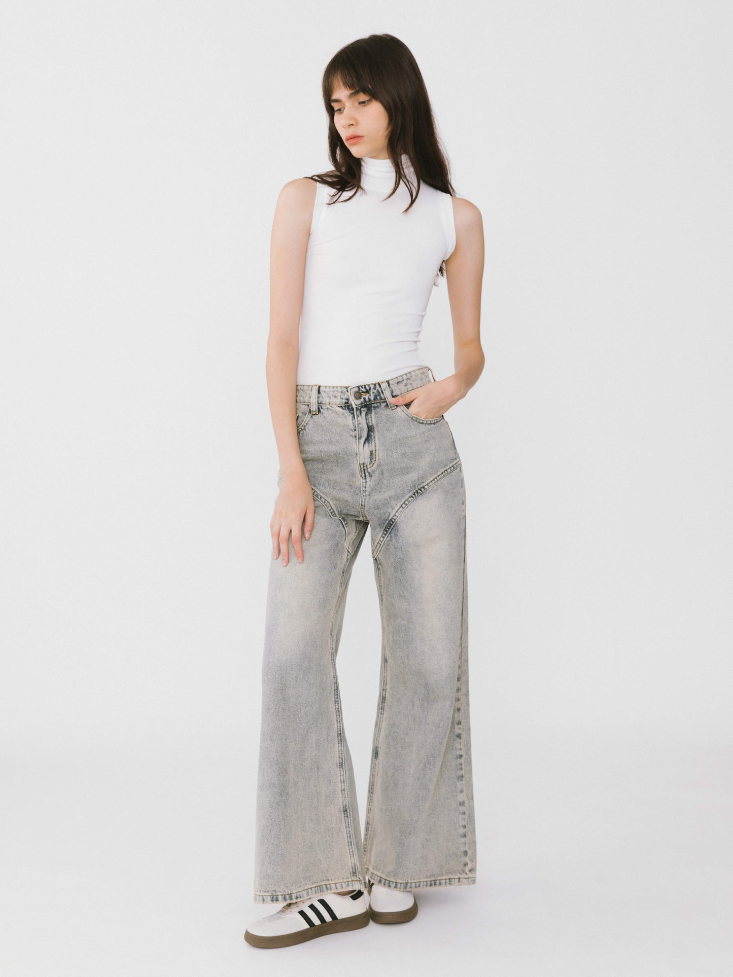 Wide Leg Curved Panel Jeans