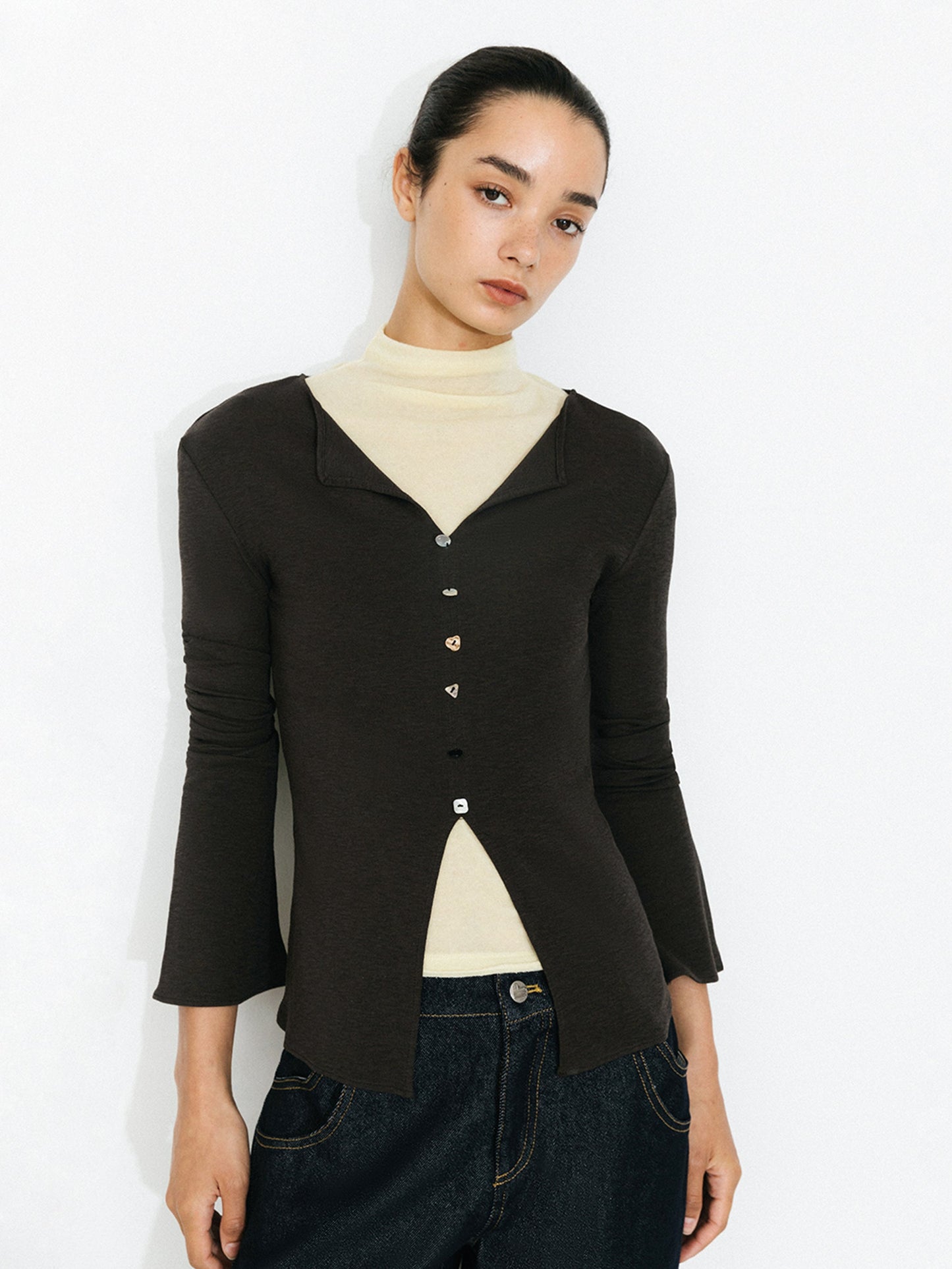 C by CUBIC V-Neck Slim-Fit Knit Long-Sleeve Top