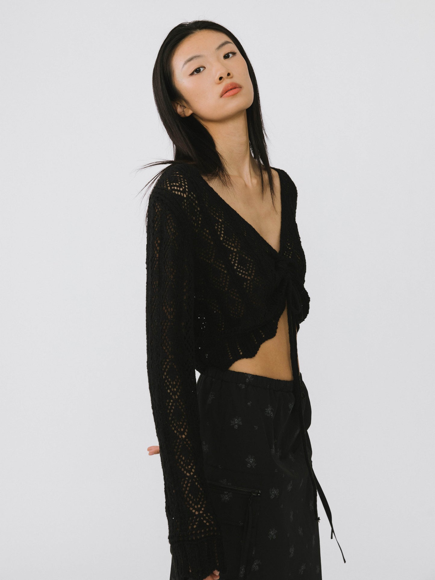 Thin Knit V-Neck Drawstring Top