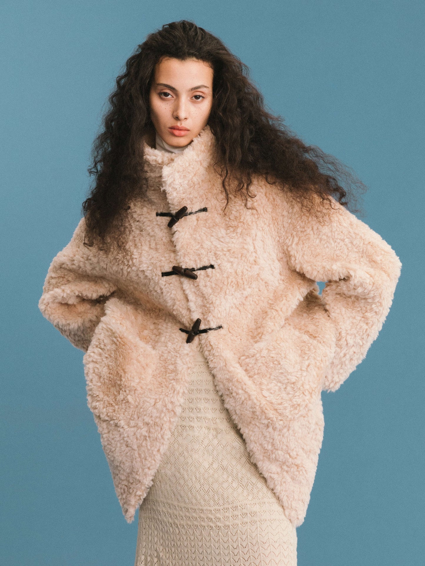 ONE BY CUBIC Hign Collar Furry 100% Wool Coat