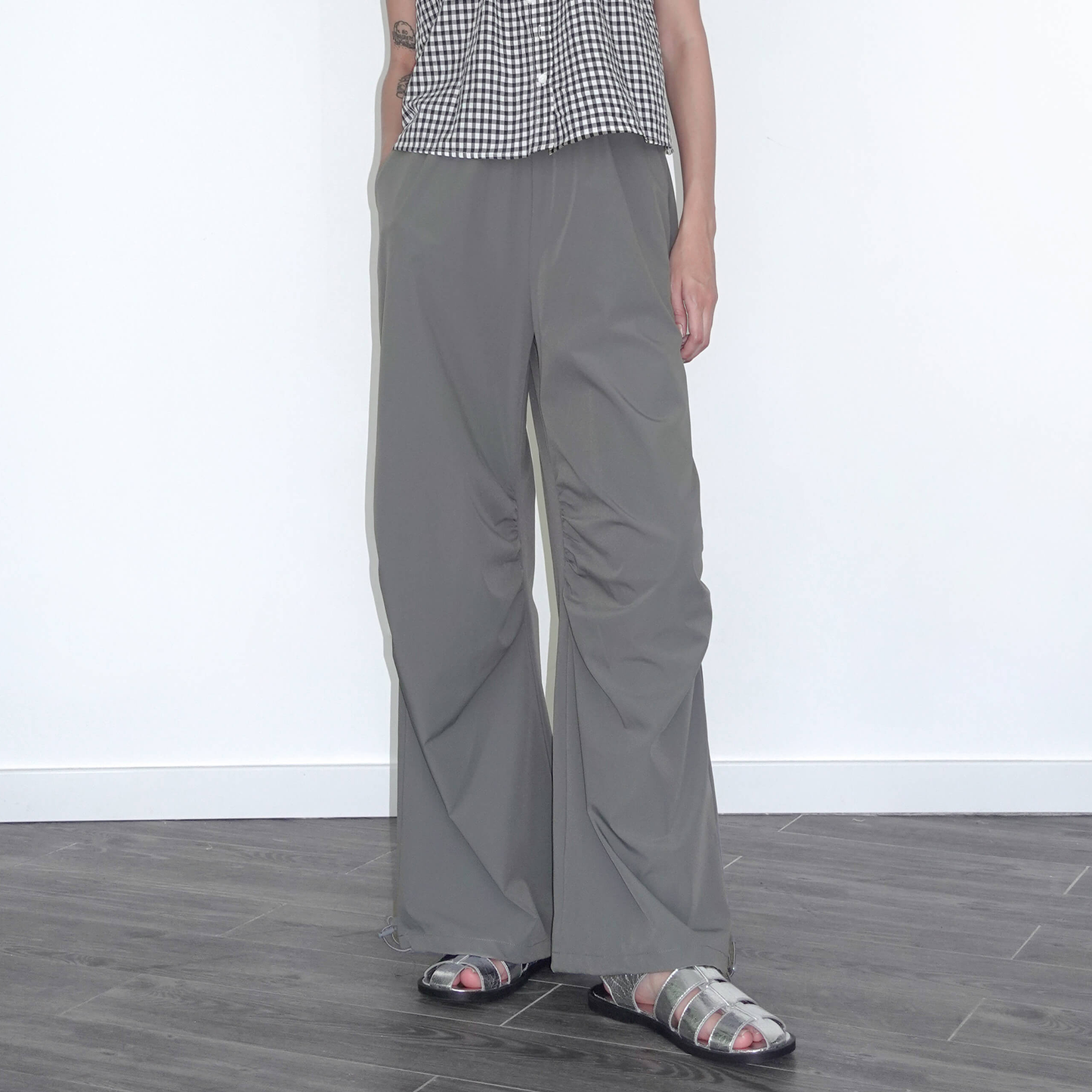 Loose Parachute Trousers with Elastic Waist