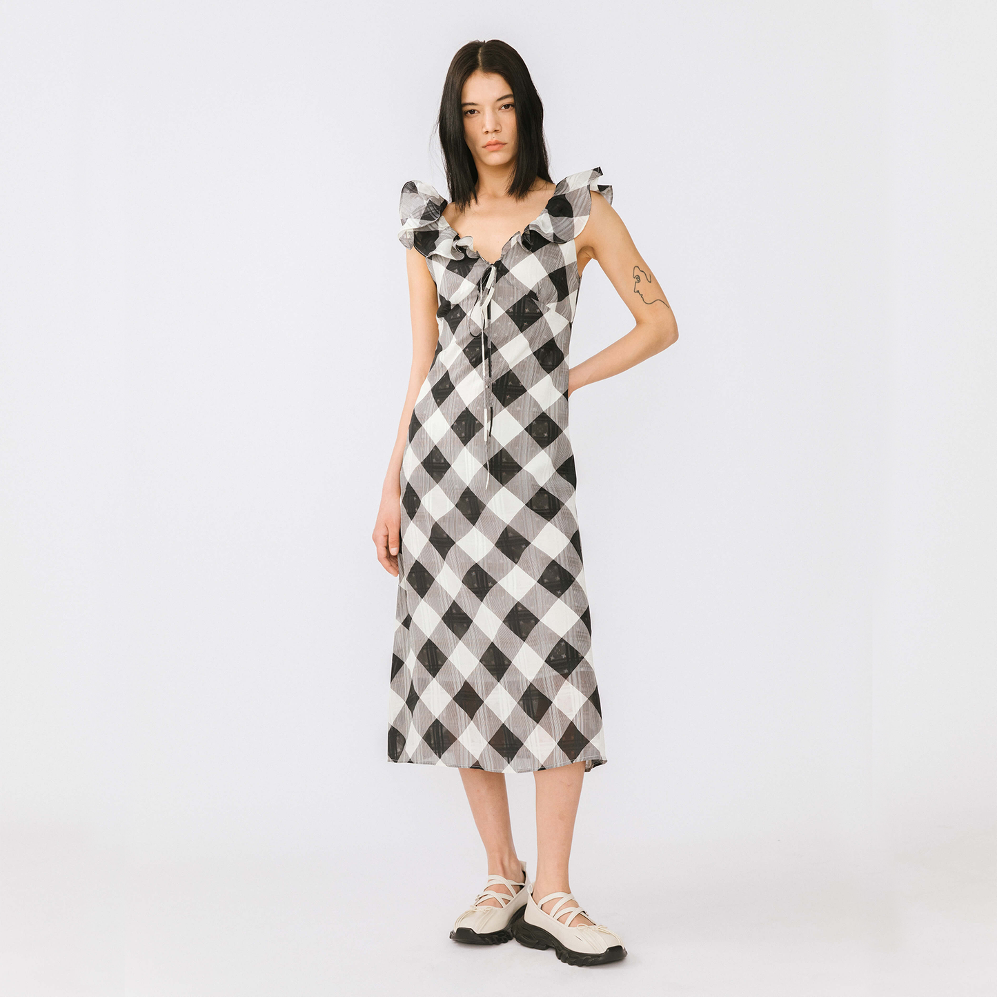 Checked V-neck Ruffled Sleeveless Dress