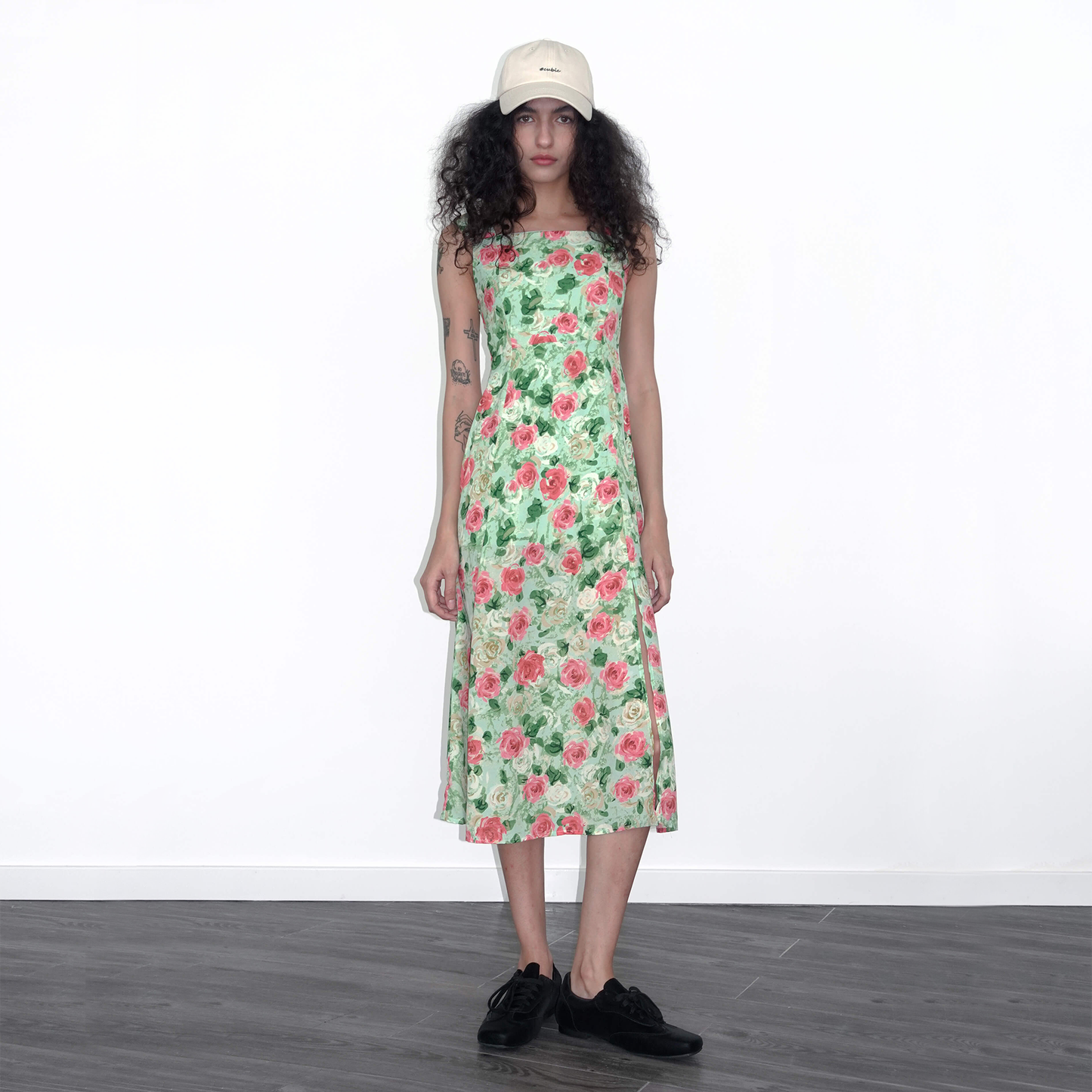 Rose Print Sleeveless Slit Dress