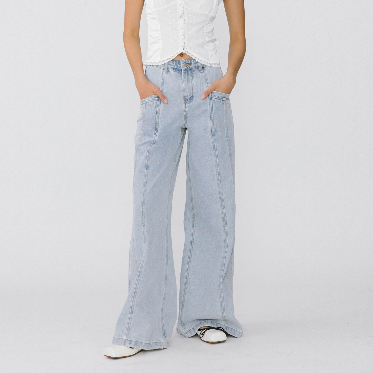 Front Stitch Wide Leg Jeans