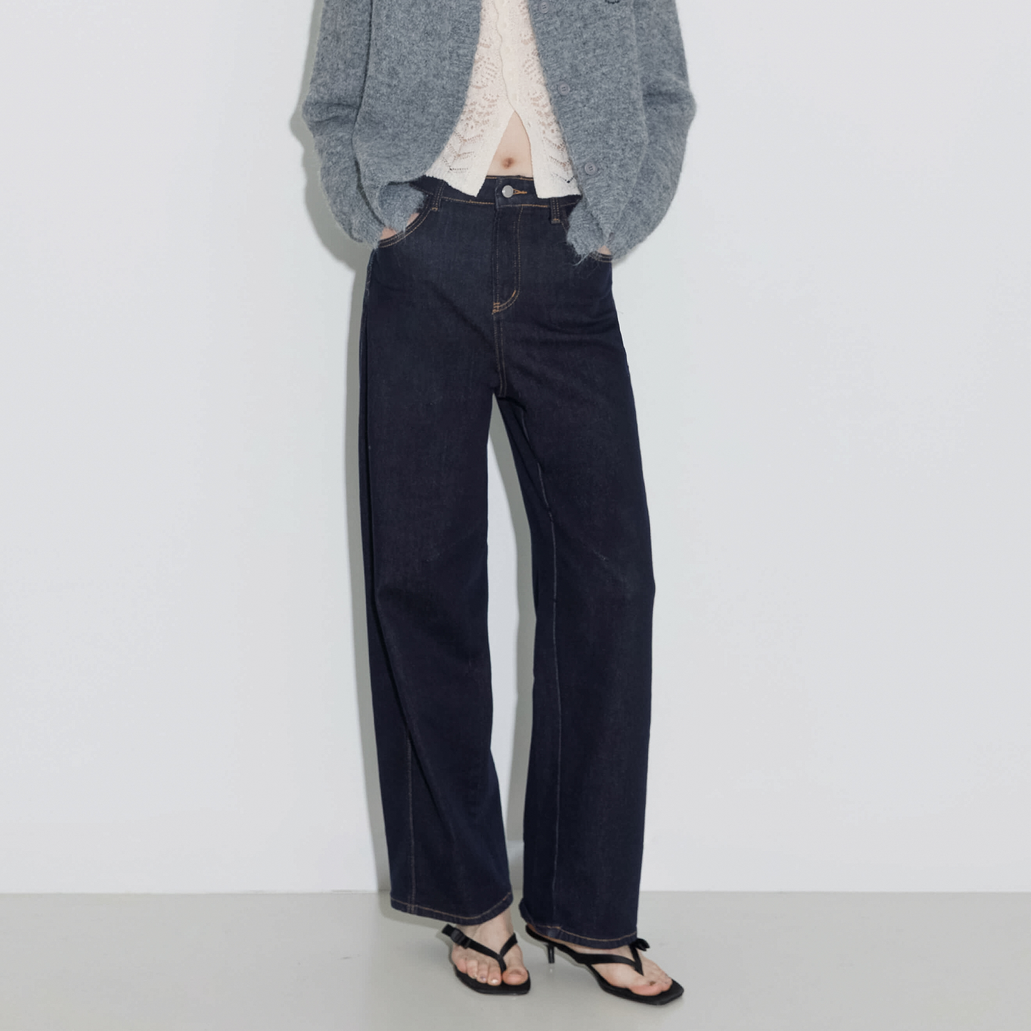 "CUBIC WINE CLUB" Tapered Fit Jeans
