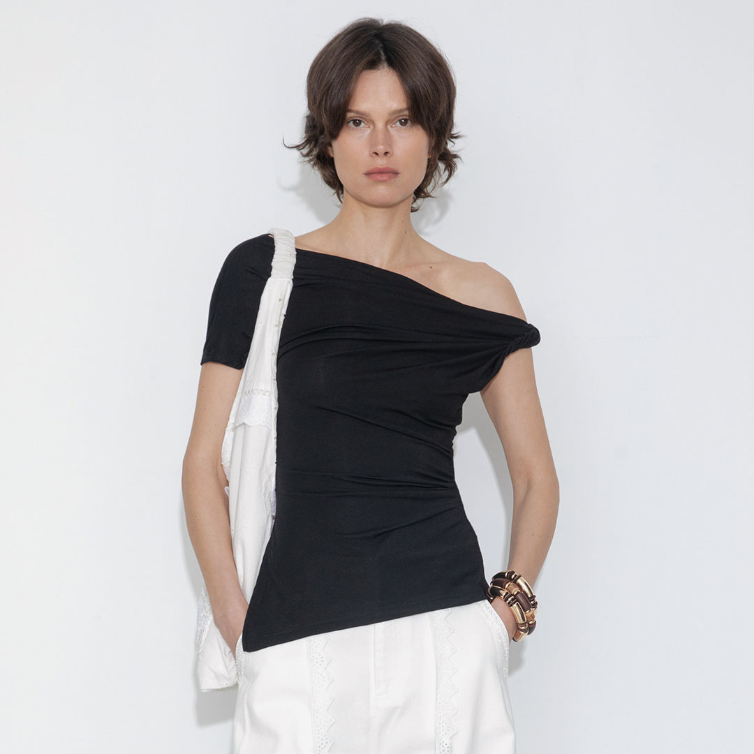Slim-Fit One-Shoulder T-Shirt