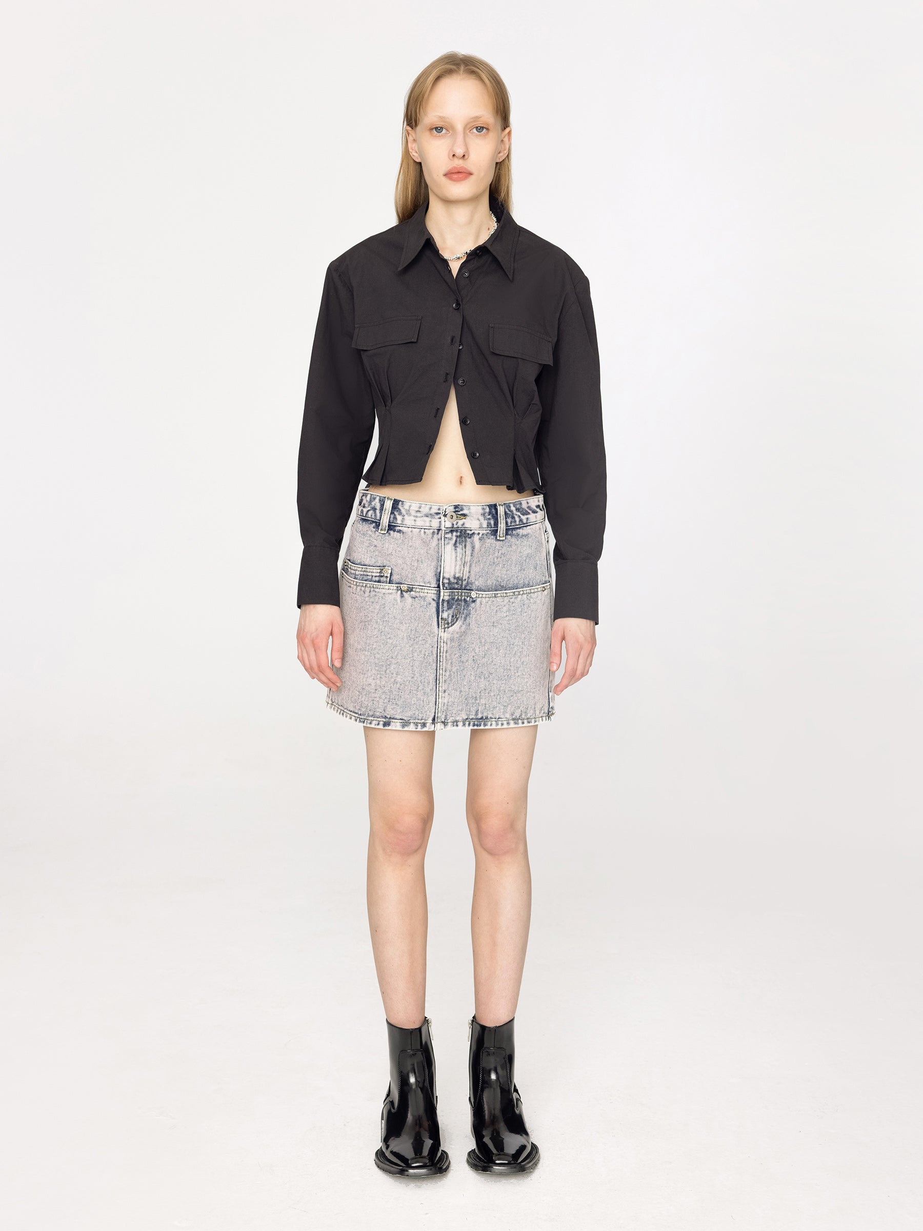 CUBIC Women's Cinched Waist Cropped Shirt