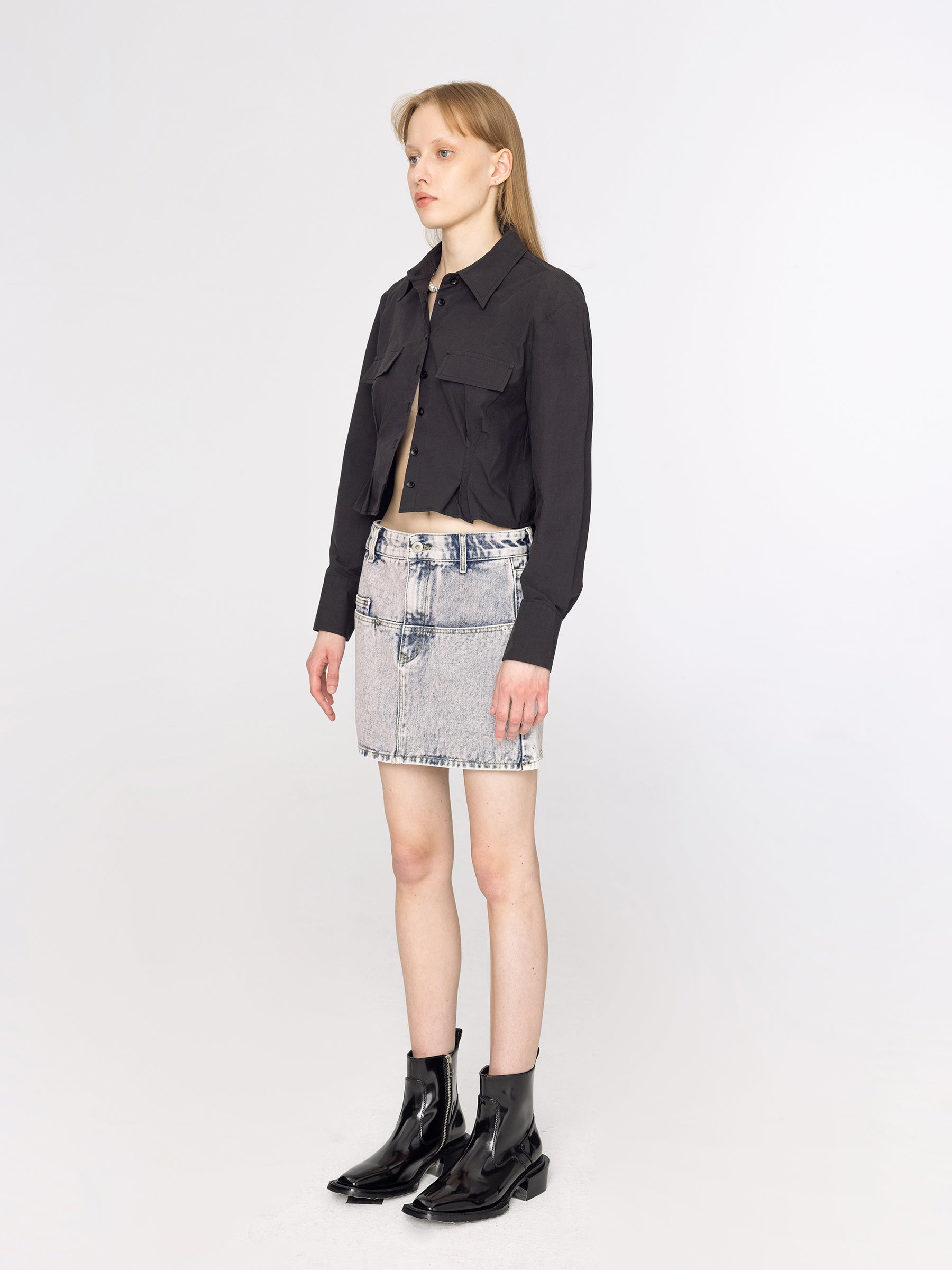 CUBIC Women's Cinched Waist Cropped Shirt
