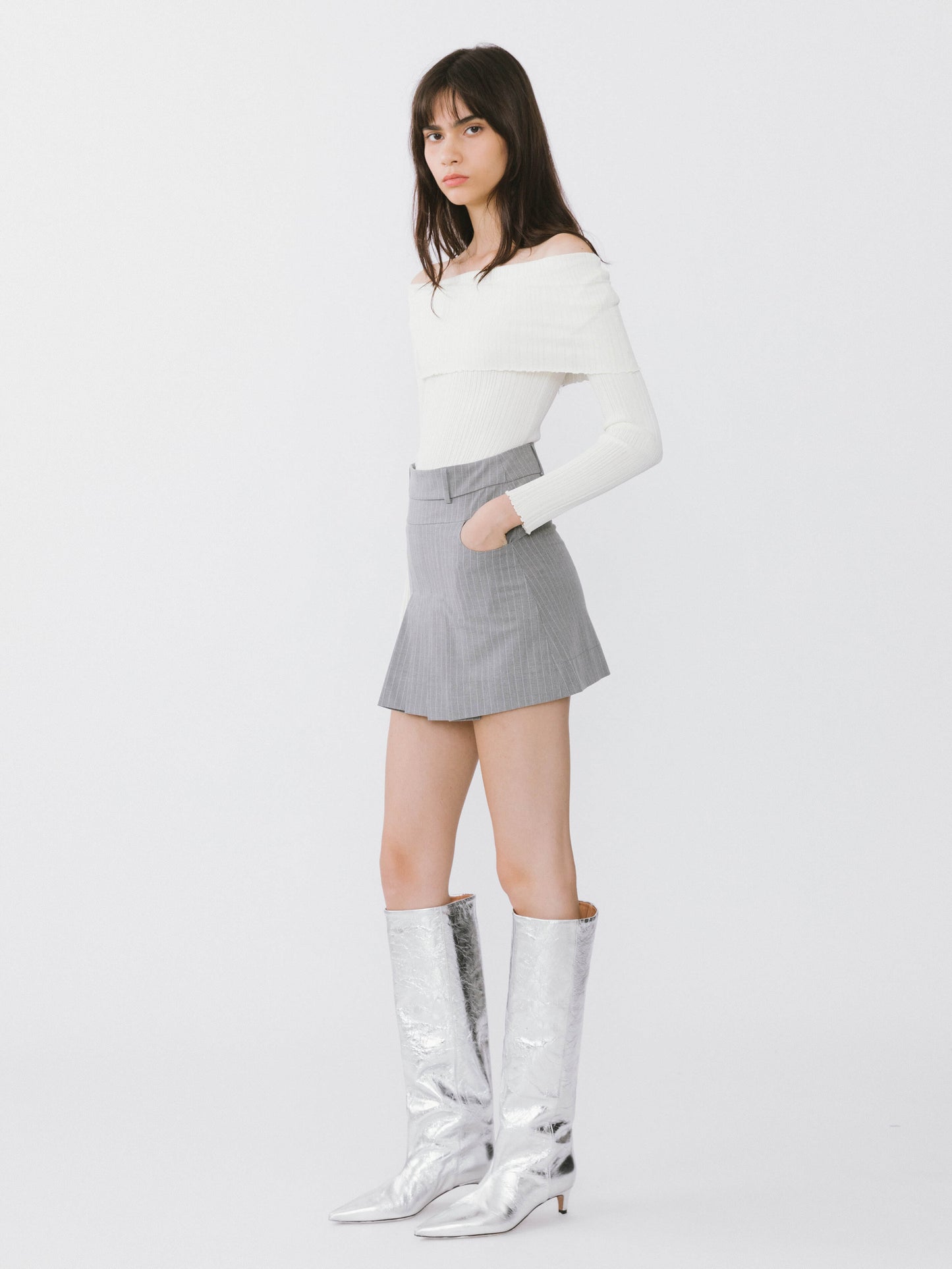 Off-Shoulder Long Sleeve Fitted Top