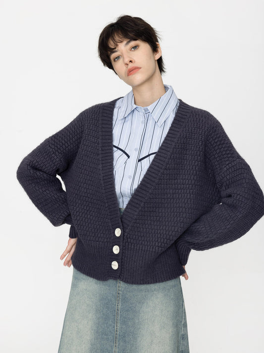 Super Low V-neck Knit Cardigan