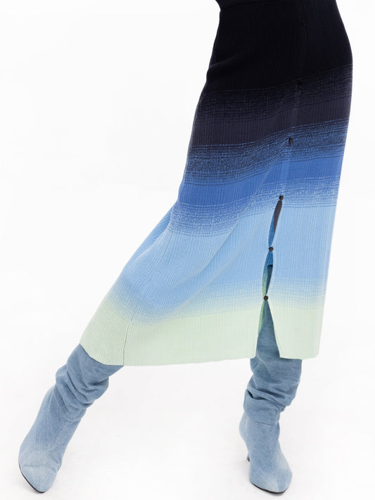 Gradient Buttoned Knit Midi Skirt