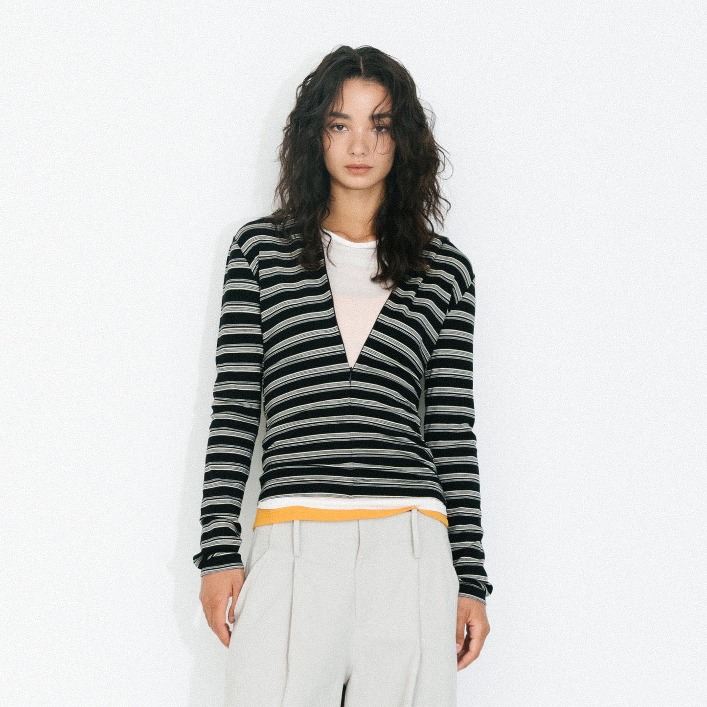 C by CUBIC Slim-Fit Zip-Up Hooded Knit Cardigan