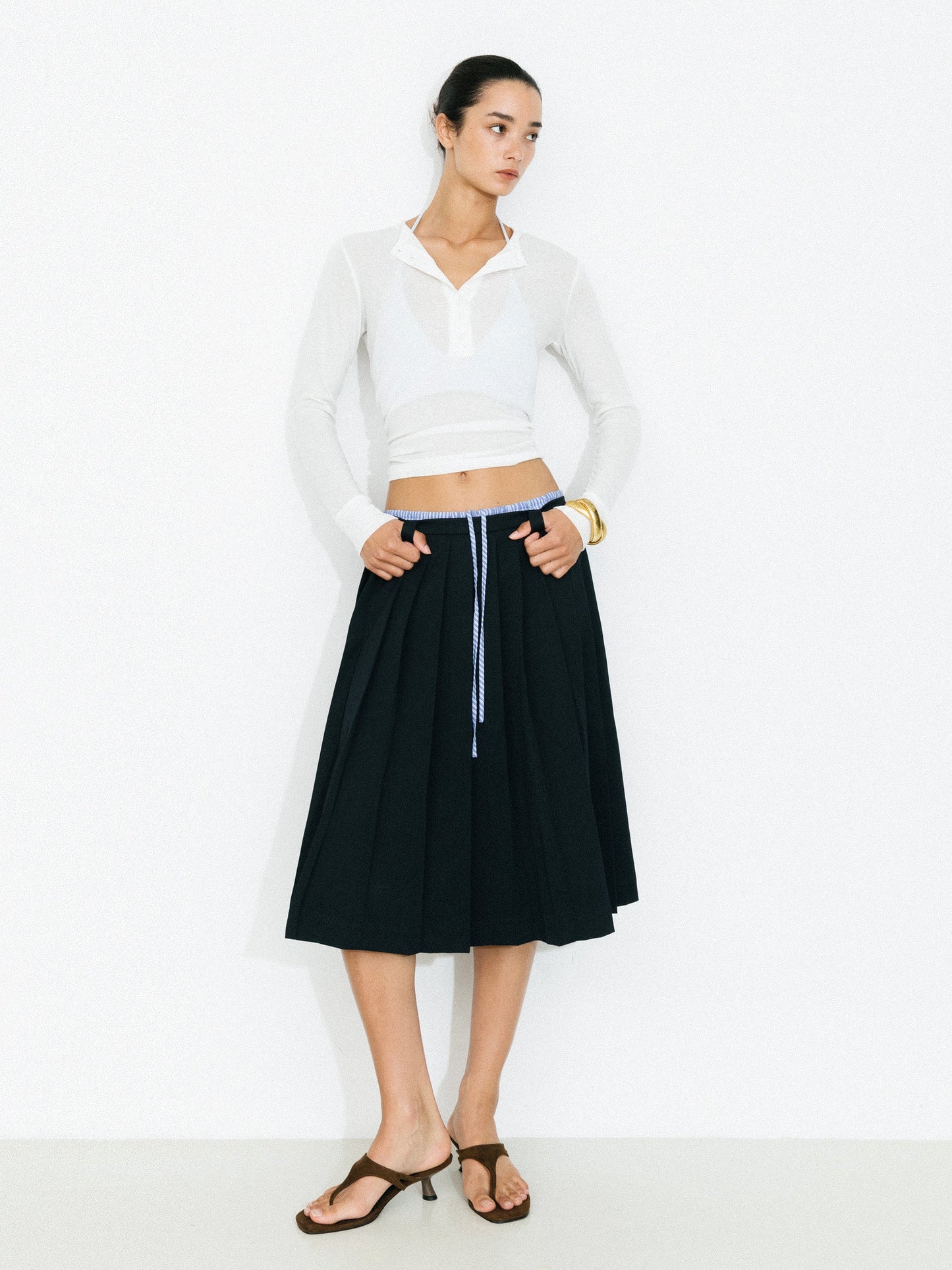 Double Waistband Contrast Pleated Skirt