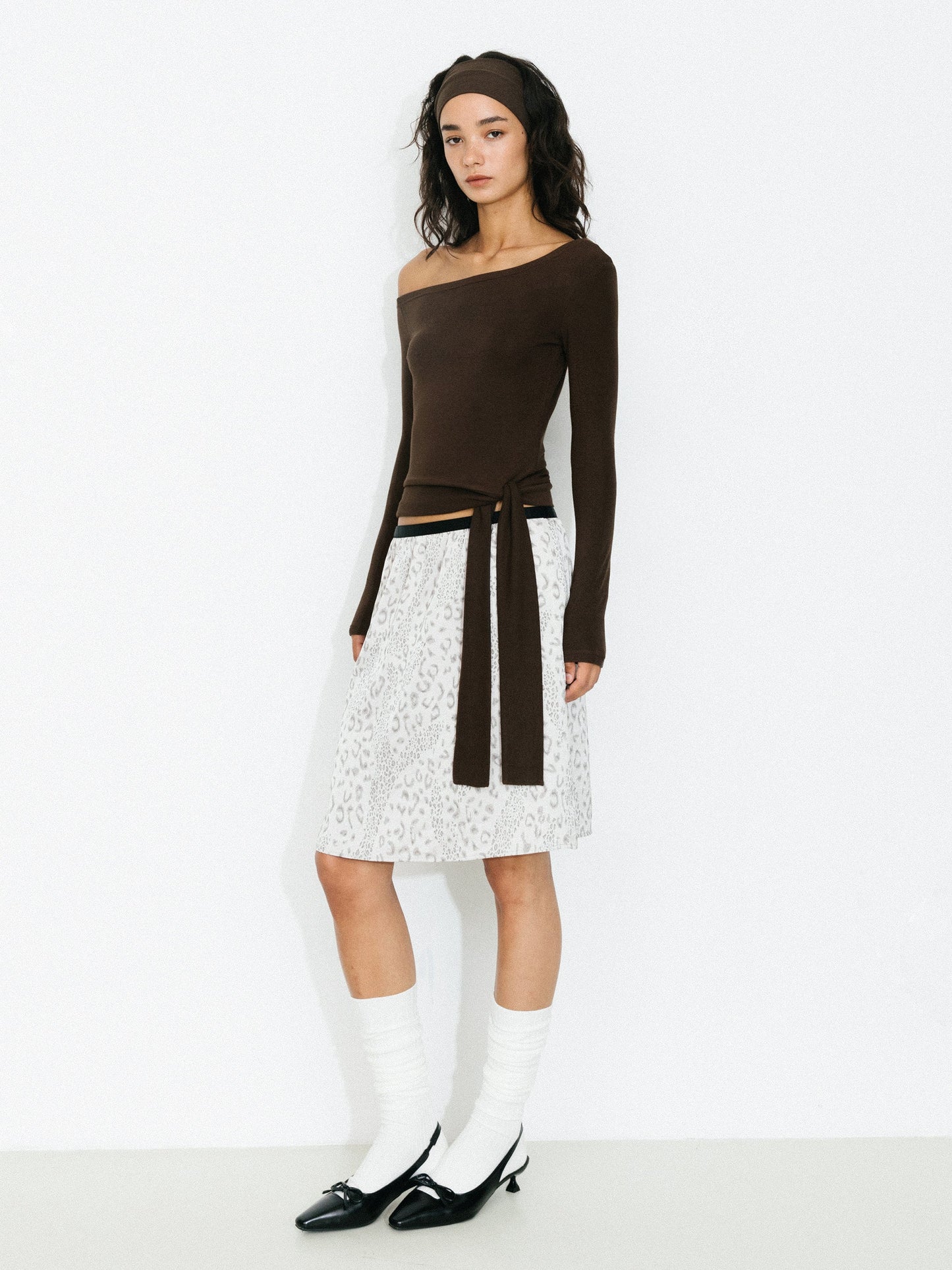 C by CUBIC One-Shoulder Slim-Fit Long-Sleeve Top