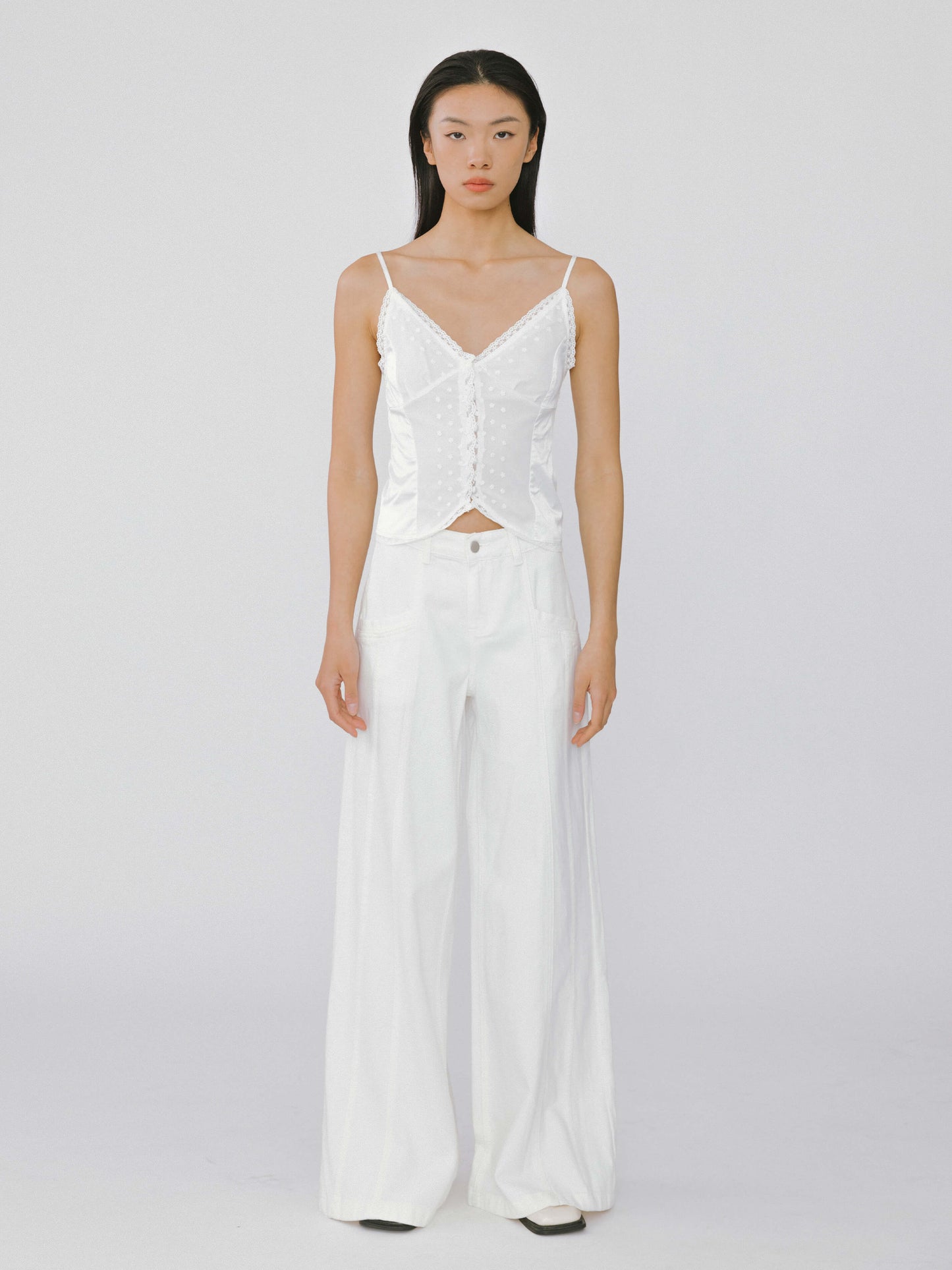 Front Stitch Wide Leg Jeans