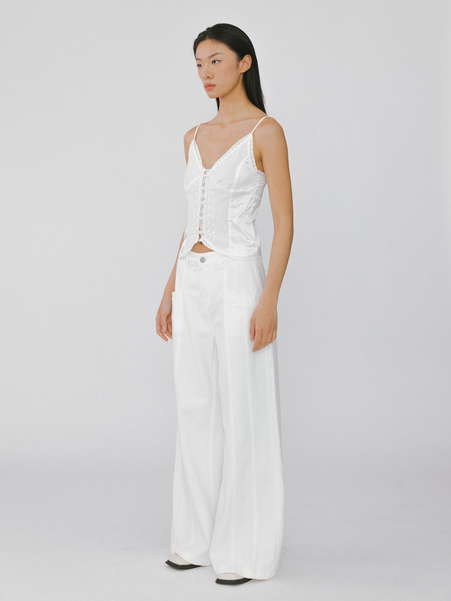 Front Stitch Wide Leg Jeans